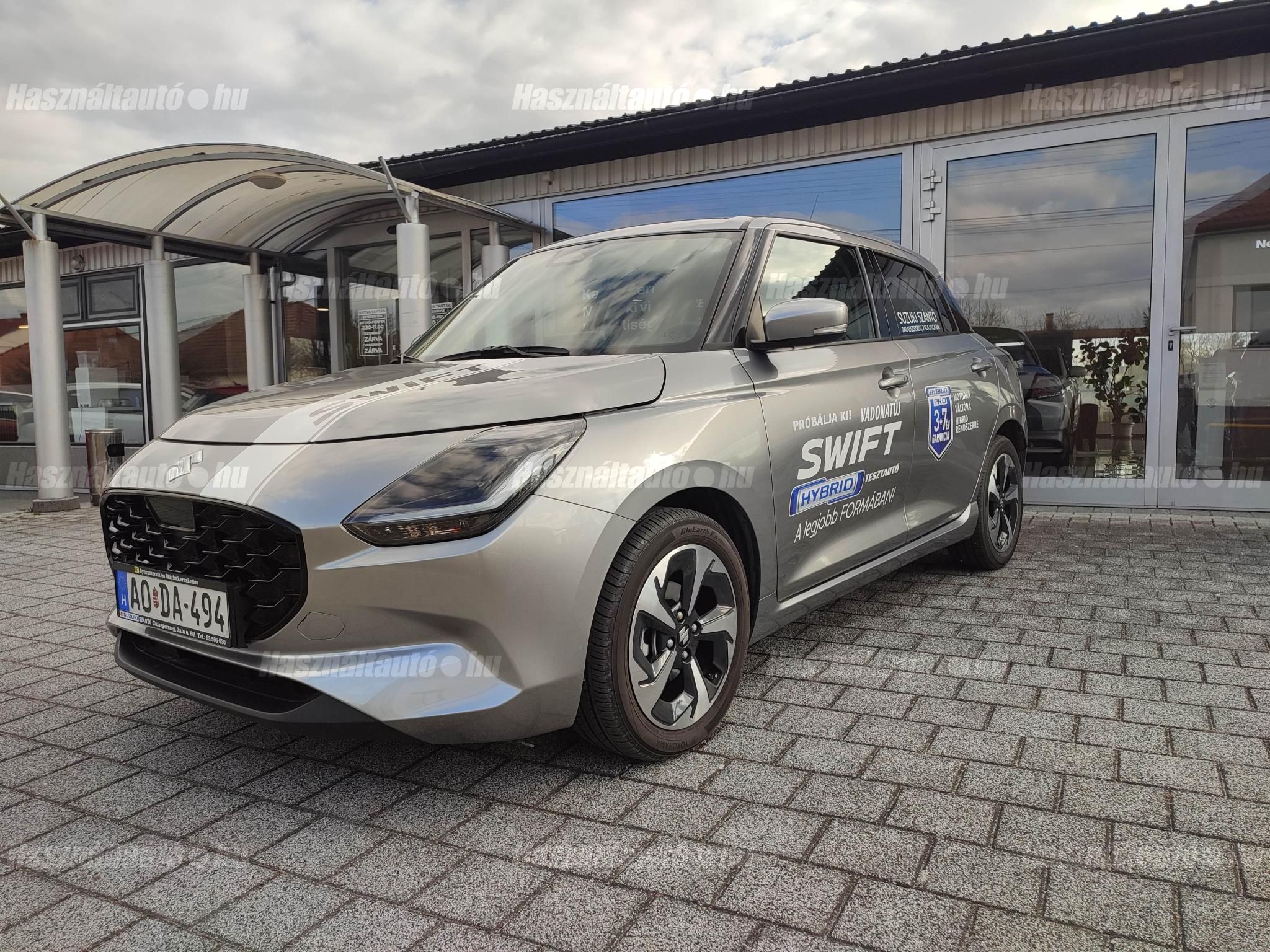 SUZUKI SWIFT 2025/6 - 1