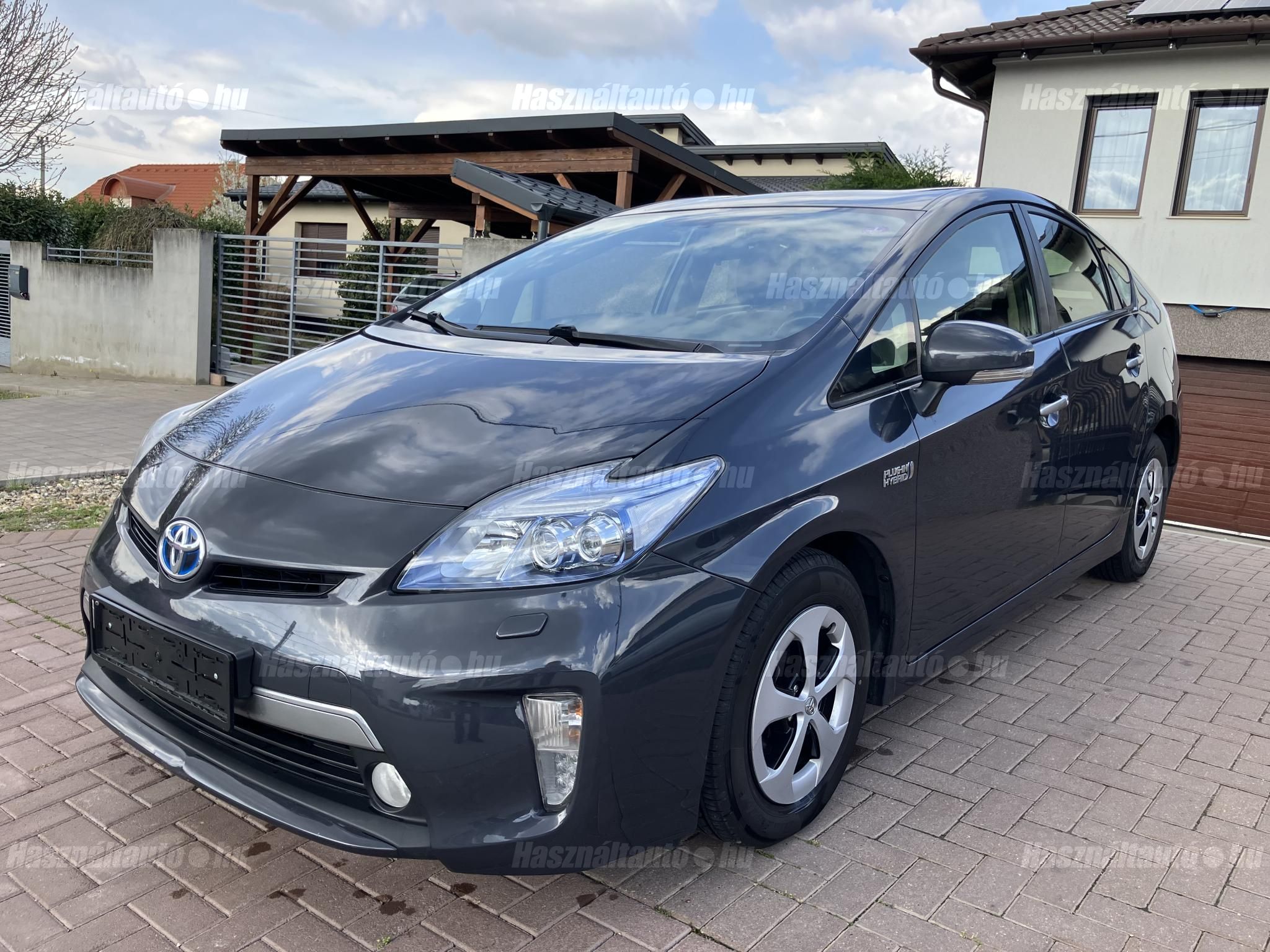 TOYOTA PRIUS PLUG-IN 2012/10 - 1