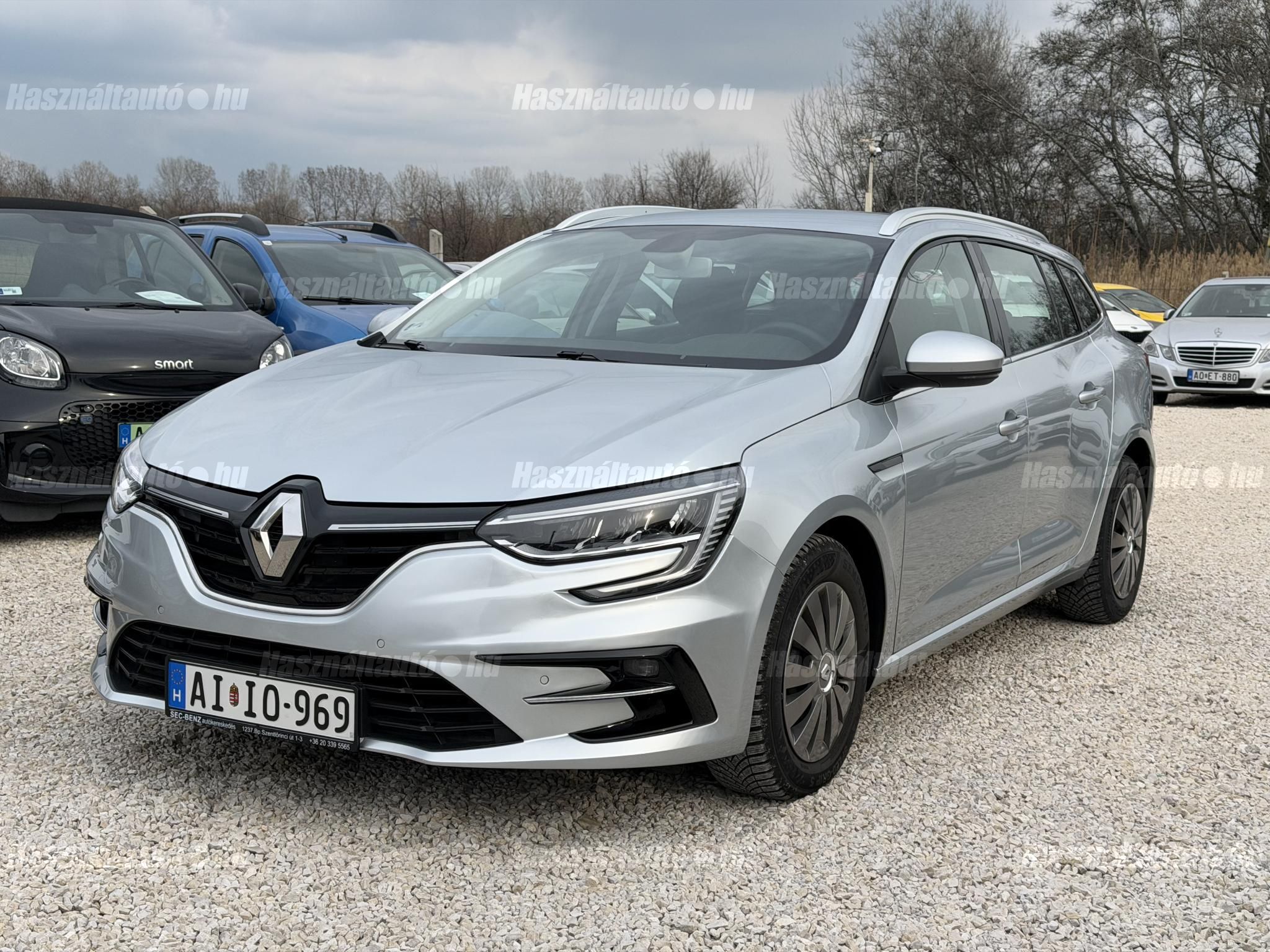 RENAULT MEGANE 2022/3 - 1
