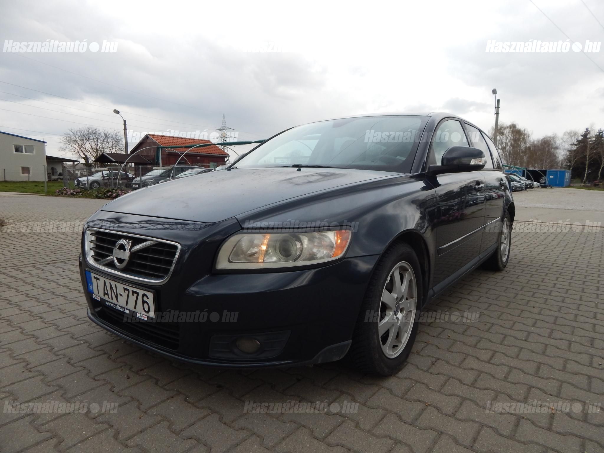 VOLVO V50 2010/6 - 1