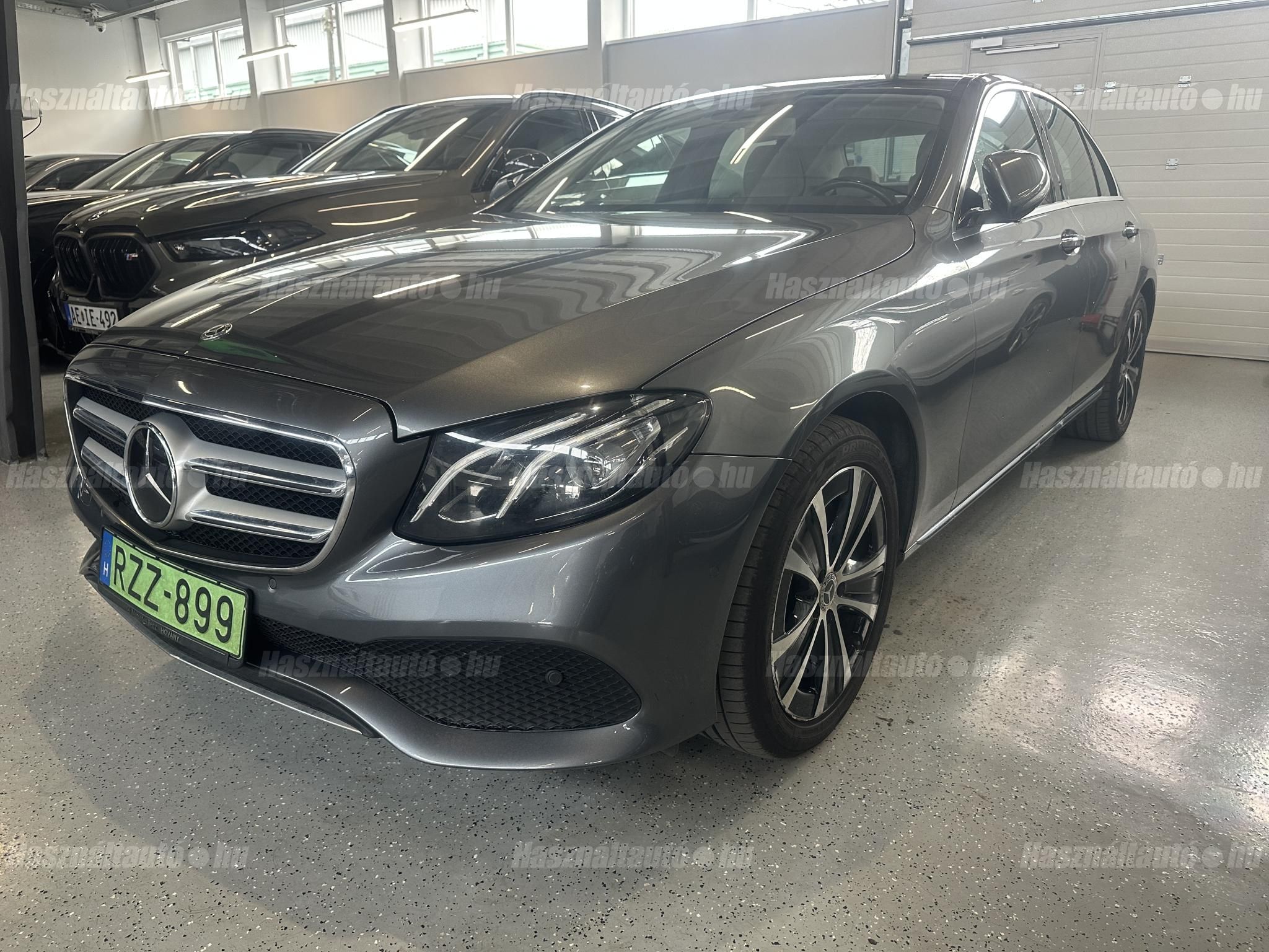 MERCEDES-BENZ E 300 2019/12 - 1