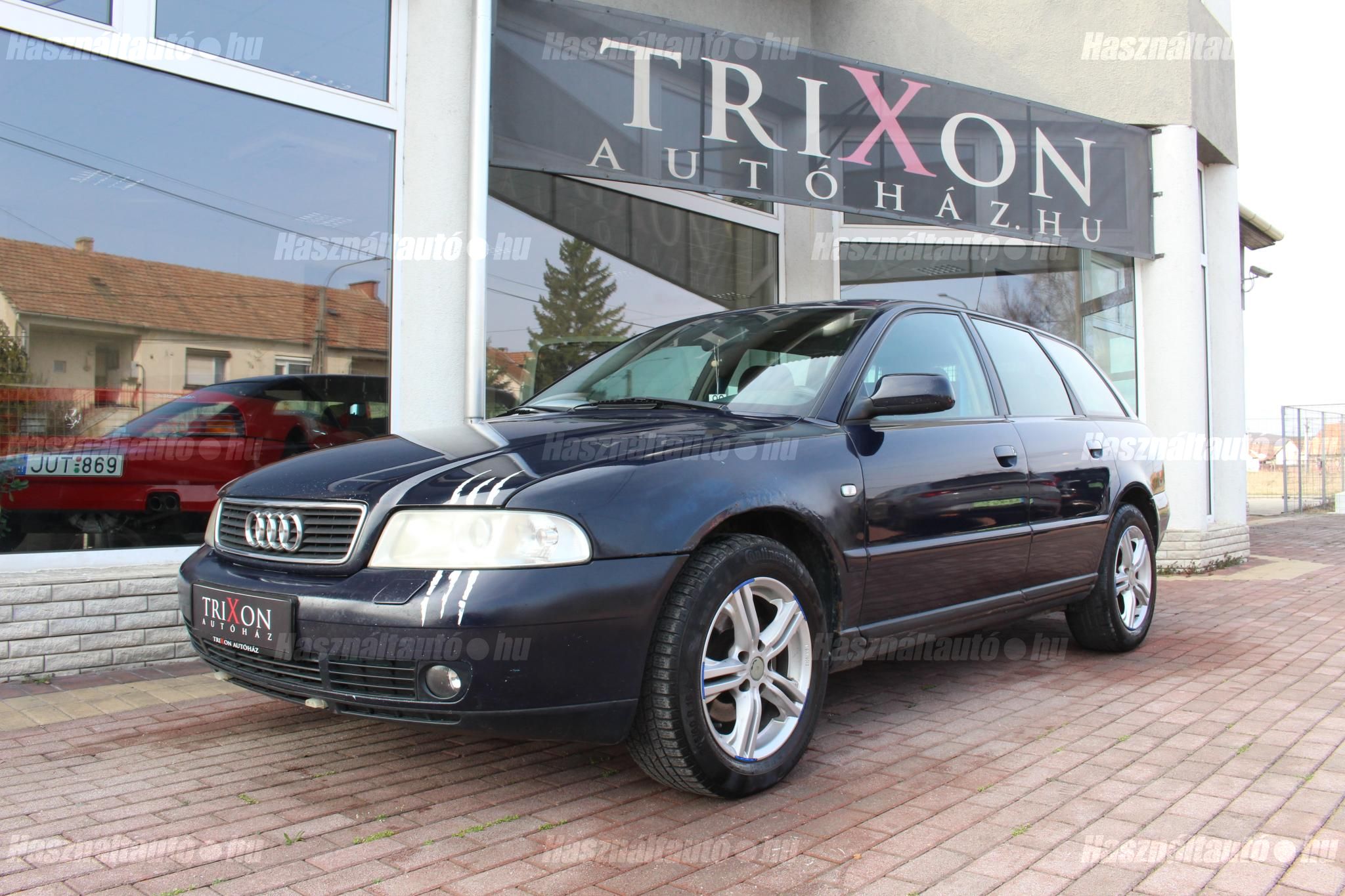 AUDI A4 1999/7 - 1