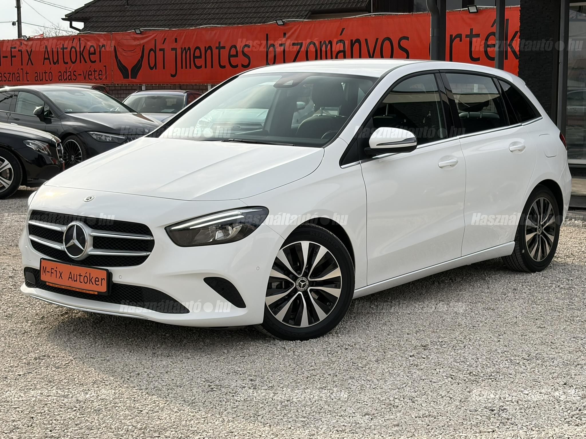 MERCEDES-BENZ B 200 2022/9 - 1