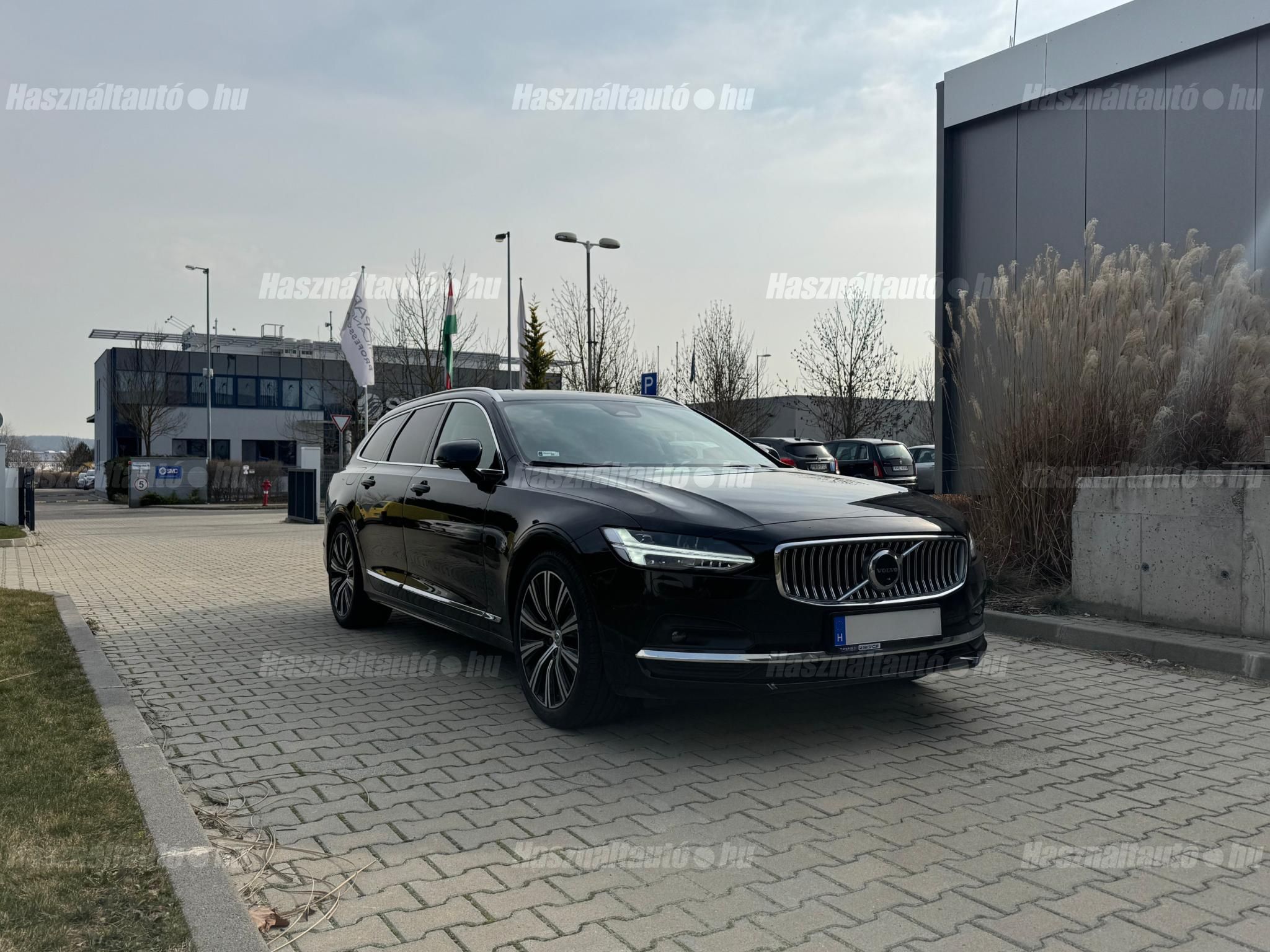 VOLVO V90 2023 - 1