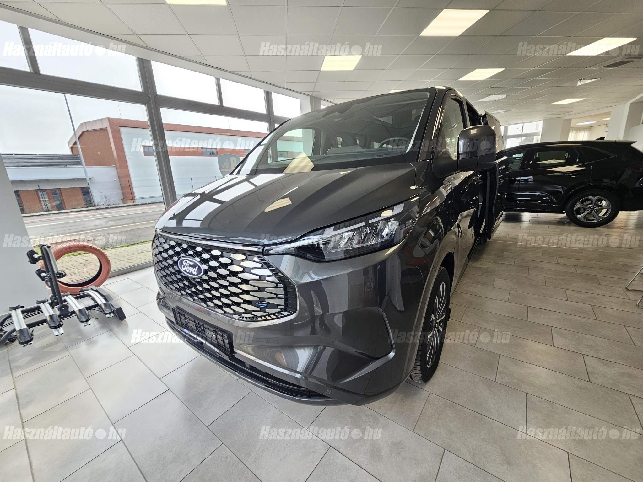 FORD TOURNEO 2026 - 1