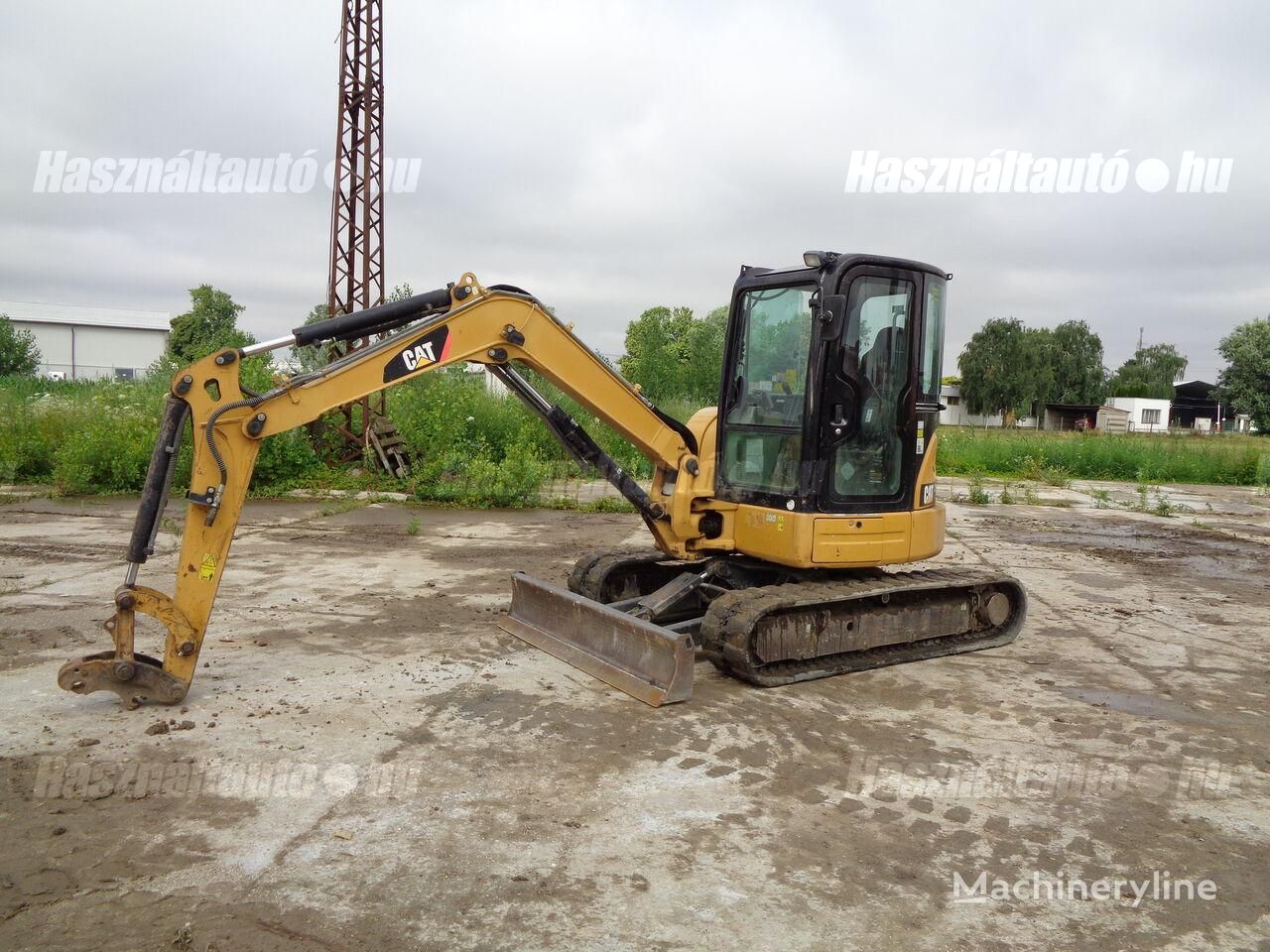 CATERPILLAR 2012 - 1