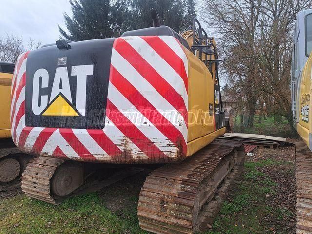 CATERPILLAR 2013 - 1