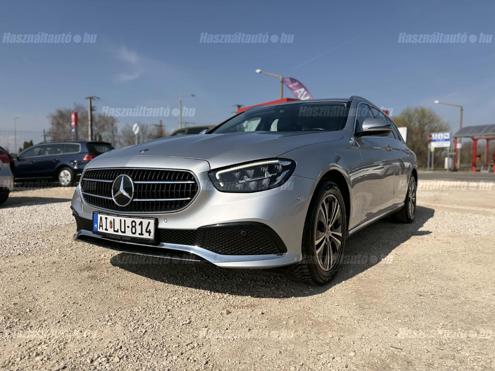 MERCEDES-BENZ E 220 2021/6 - 1