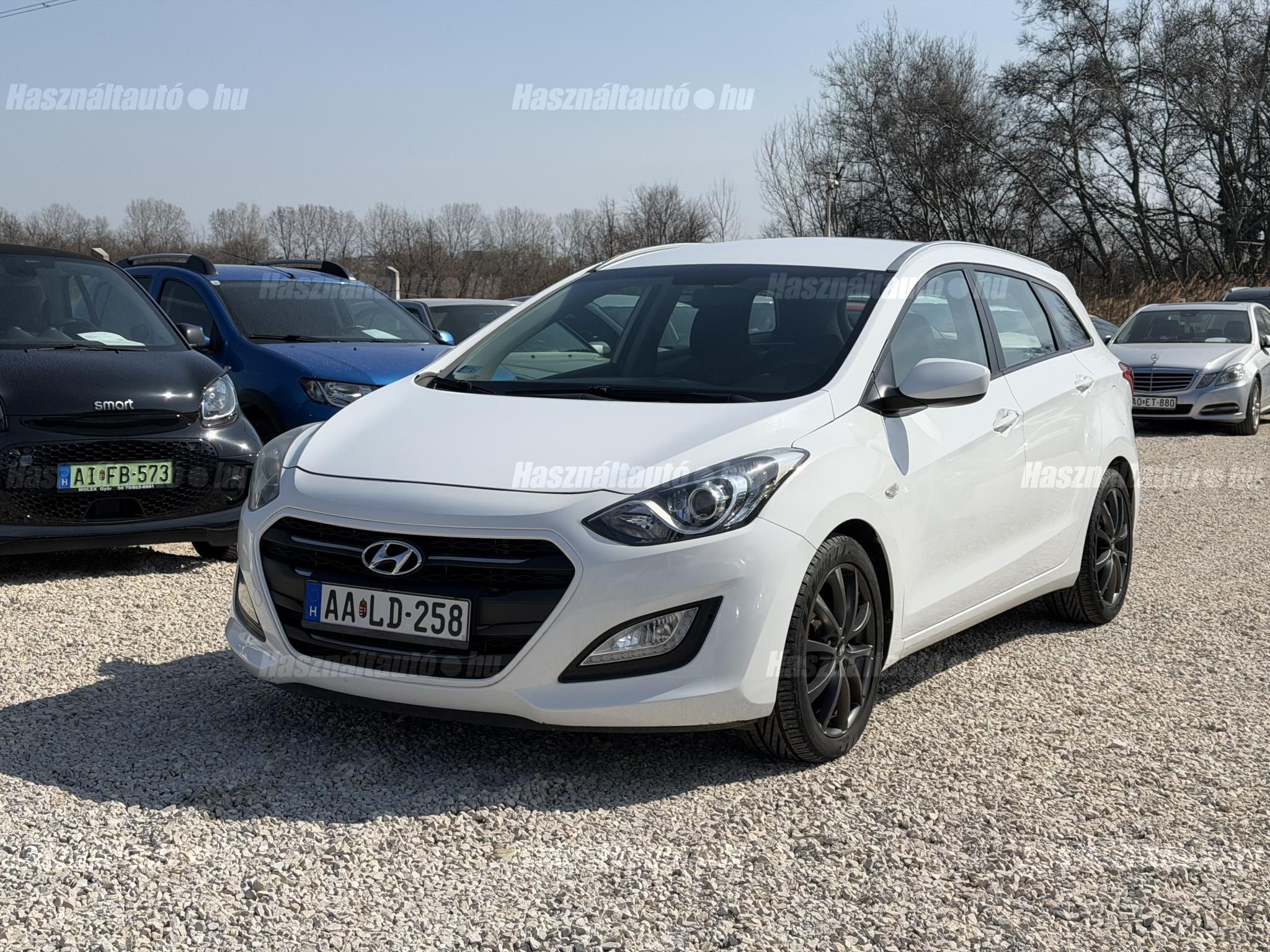 HYUNDAI I30 2017/5 - 1
