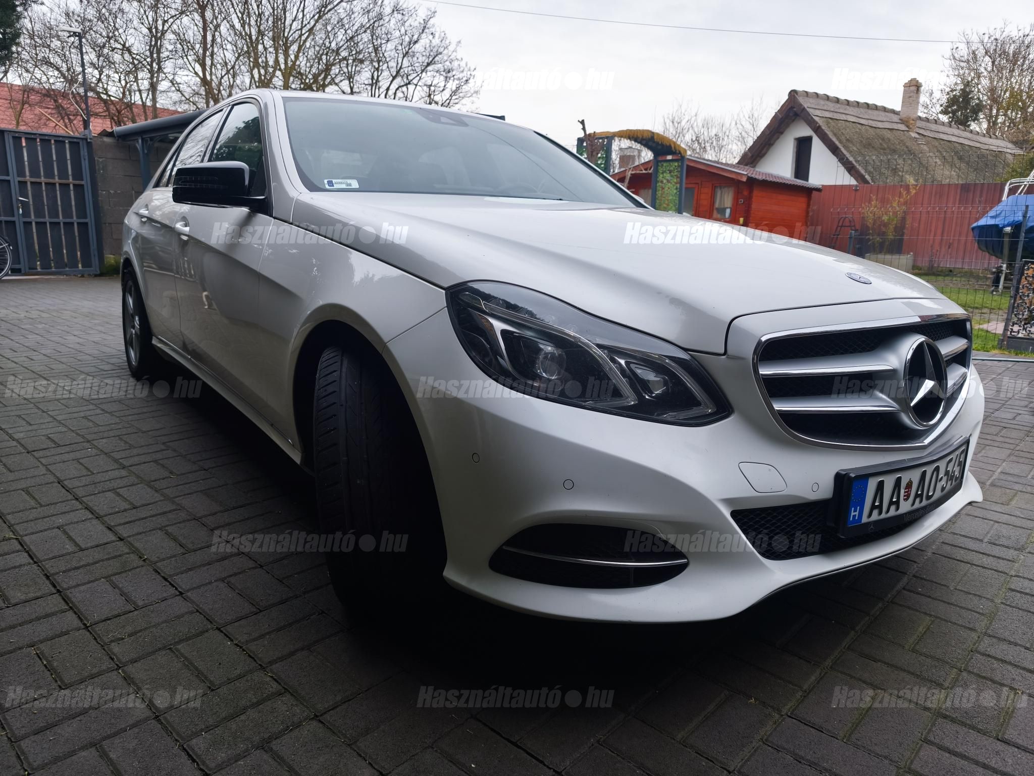 MERCEDES-BENZ E 250 2013/5 - 1