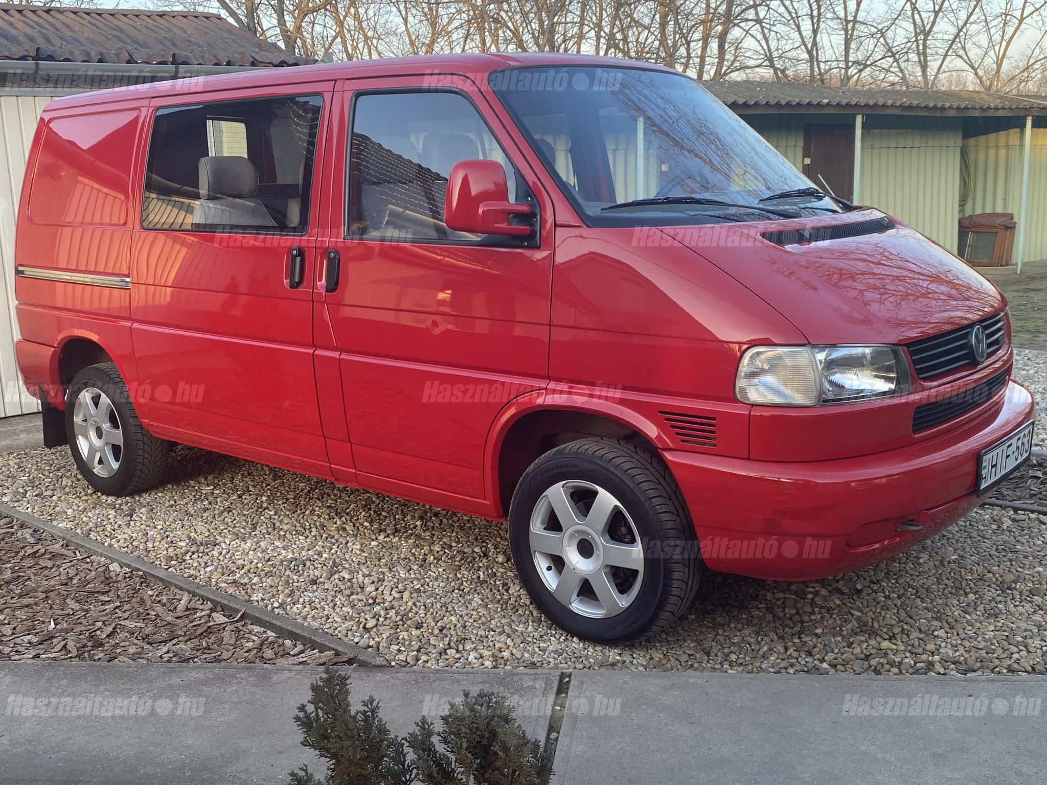 VOLKSWAGEN TRANSPORTER 2000/11 - 1