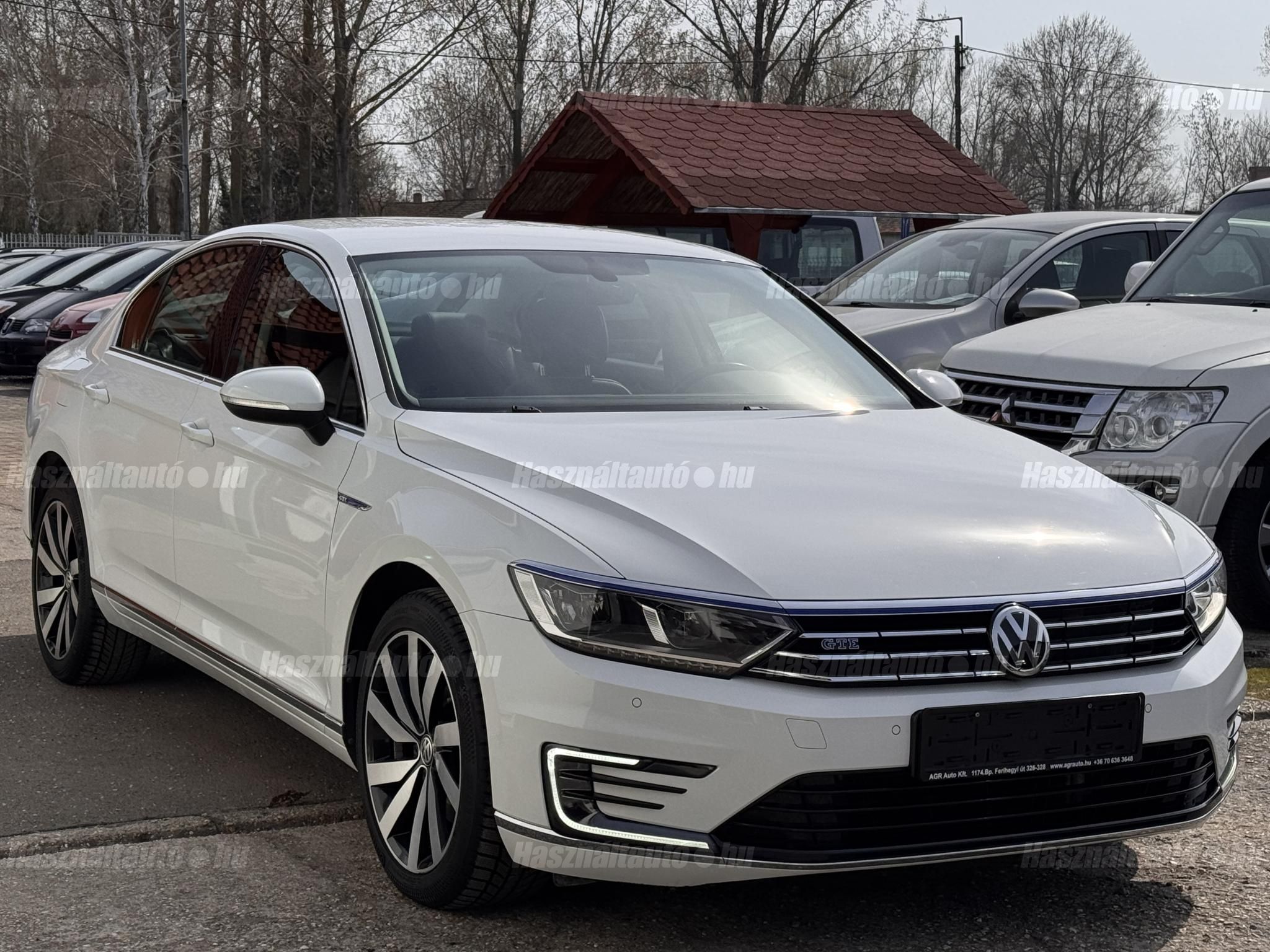 VOLKSWAGEN PASSAT 2017/10 - 1