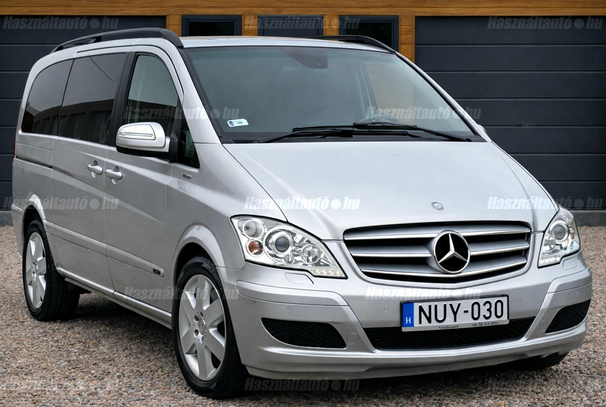 MERCEDES-BENZ VIANO 2011/6 - 1