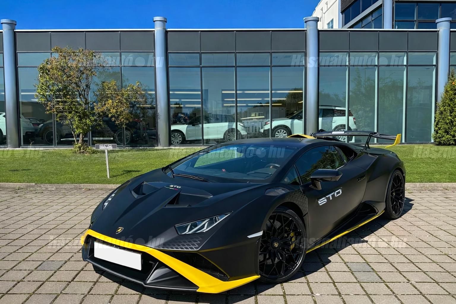 LAMBORGHINI HURACÁN 2022/10 - 1