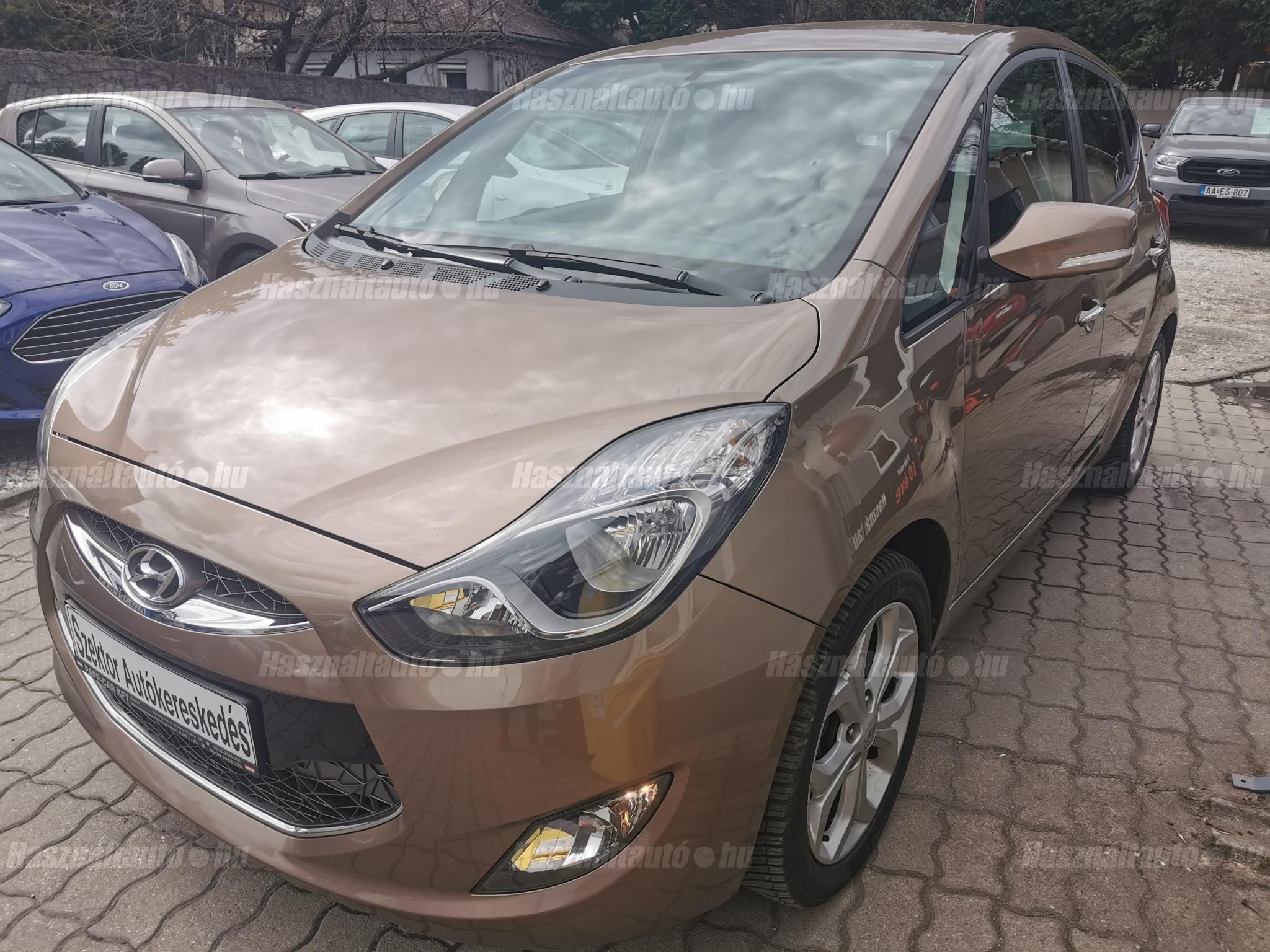 HYUNDAI IX20 2013/8 - 1