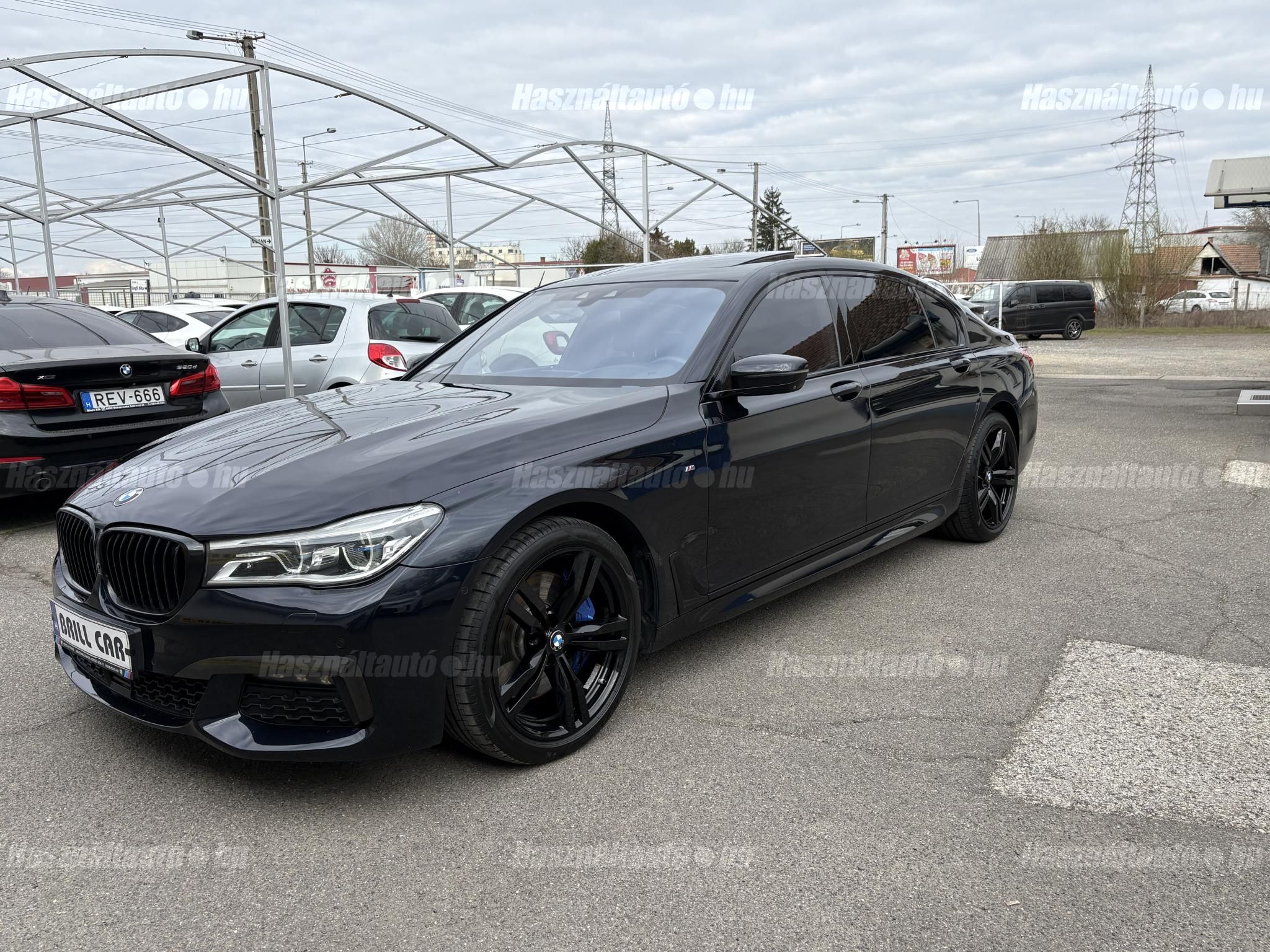 BMW 750 2018/7 - 1