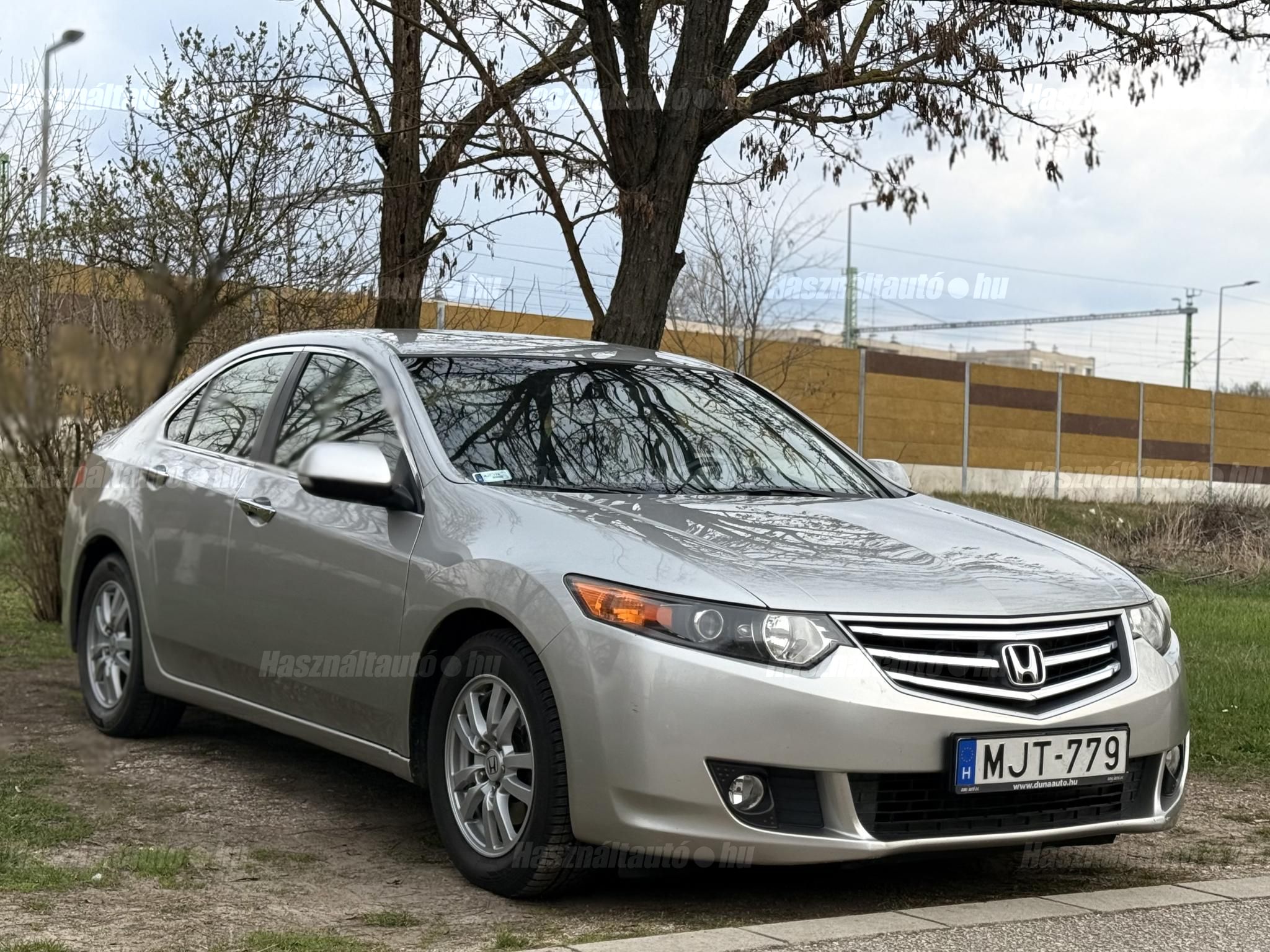 HONDA ACCORD 2010/7 - 1