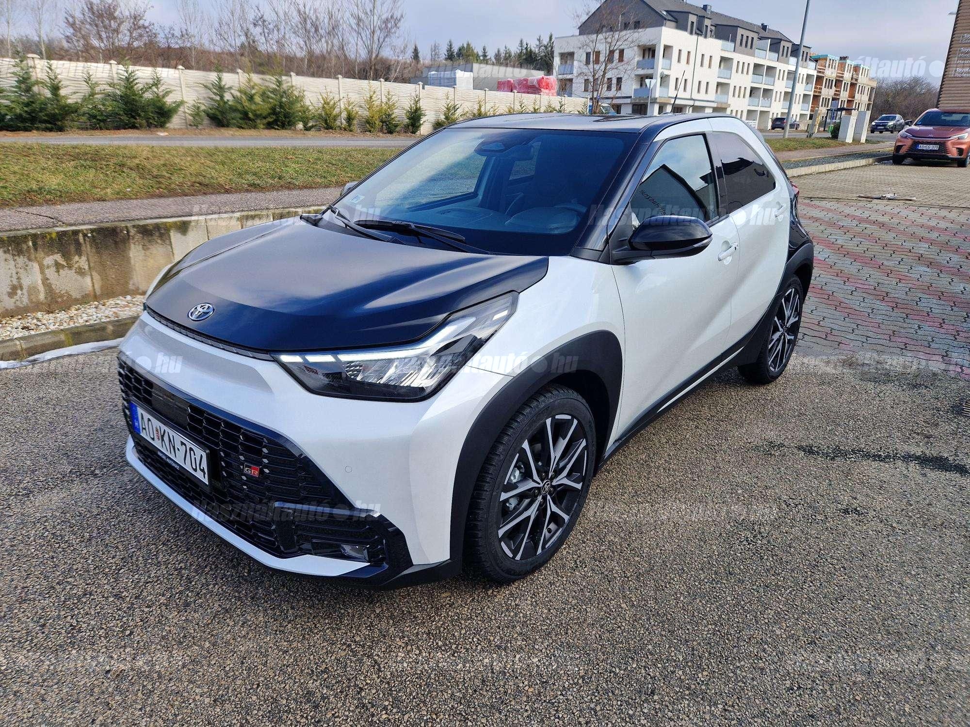 TOYOTA AYGO 2026 - 1