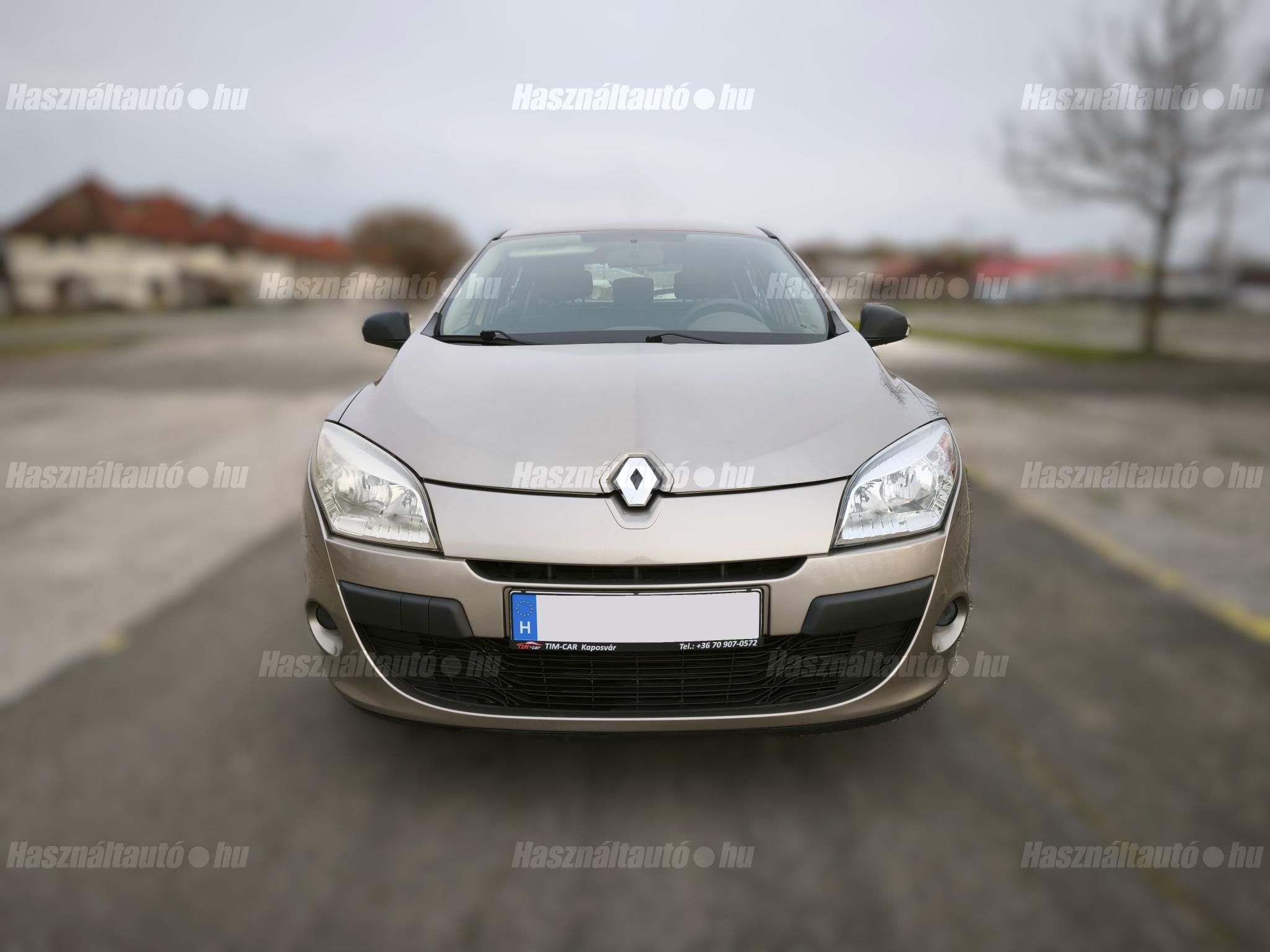 RENAULT MEGANE 2010/3 - 1