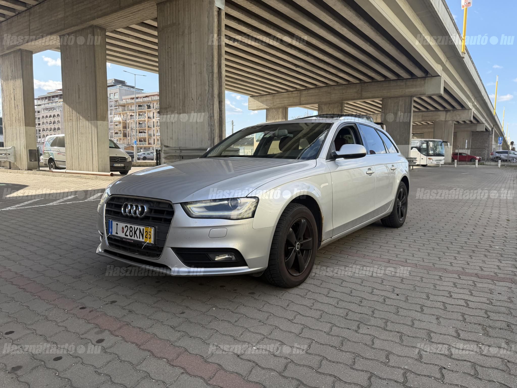 AUDI A4 2012 - 1