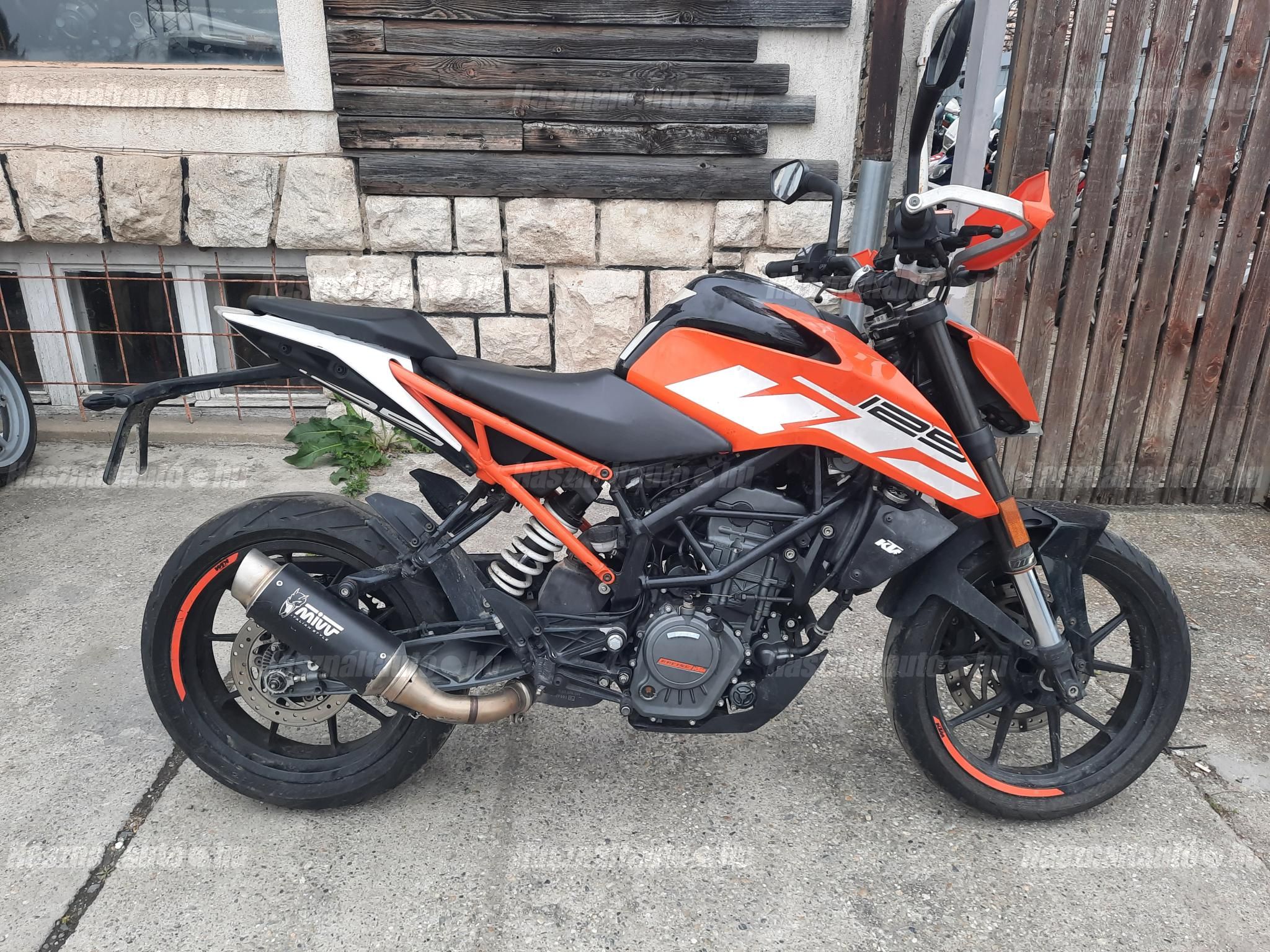KTM 125 DUKE 2018 - 1