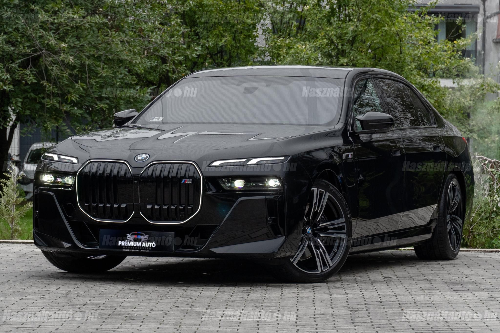 BMW 760 2025/9 - 1