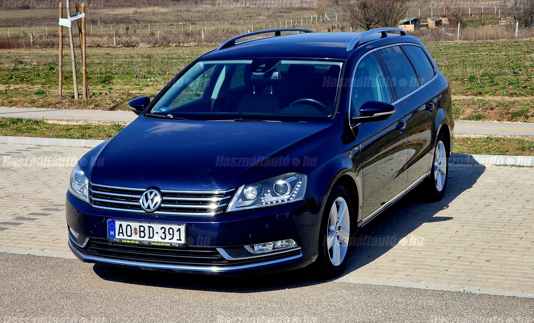 VOLKSWAGEN PASSAT 2011/5 - 1
