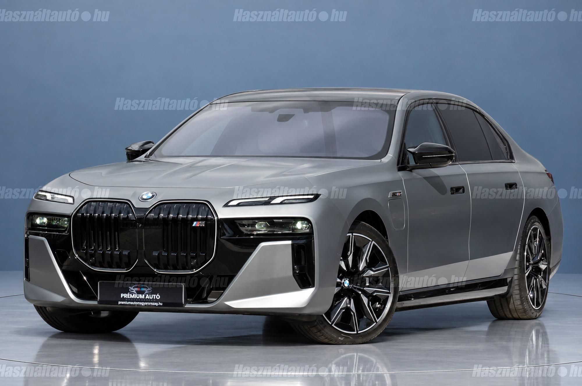 BMW 760 2025/9 - 1