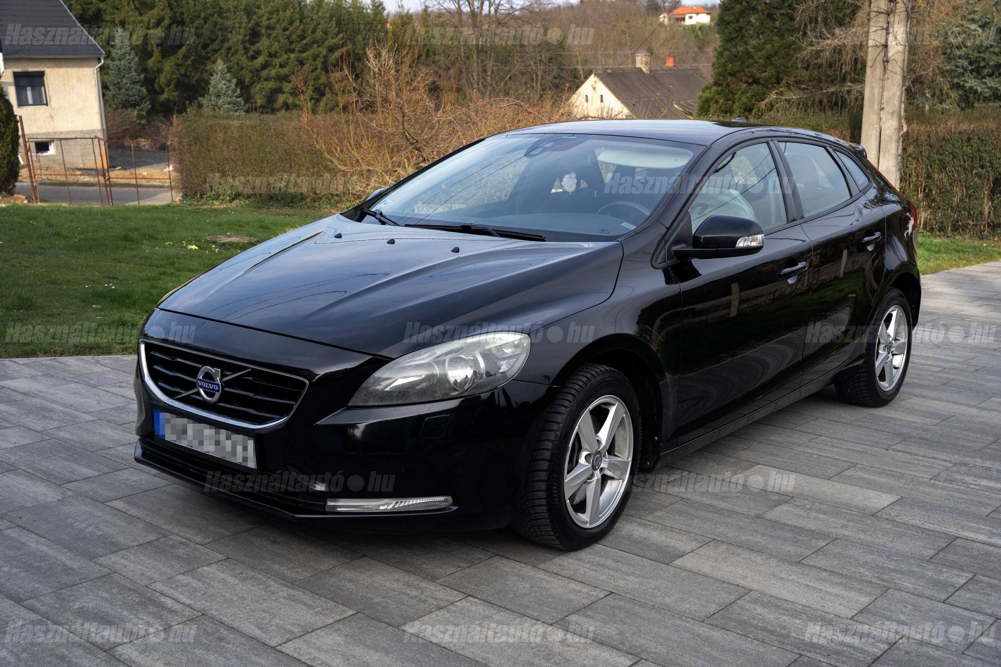 VOLVO V40 2012/10 - 1