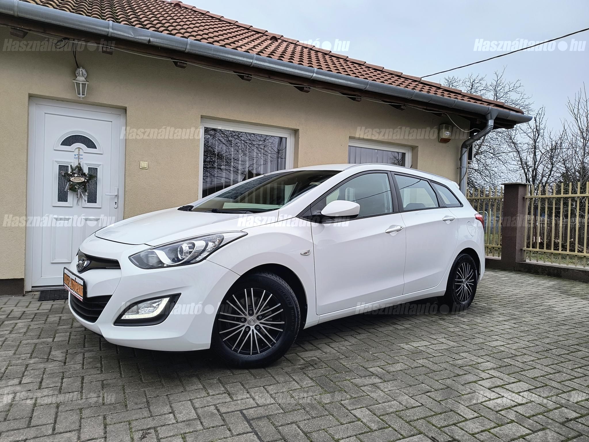 HYUNDAI I30 2013/2 - 1