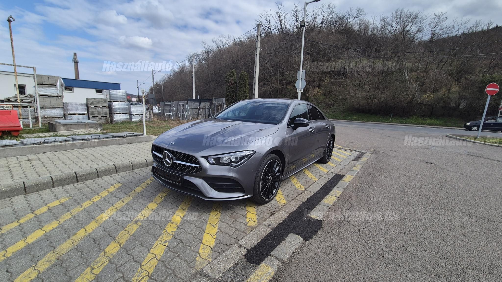 MERCEDES-BENZ CLA 250 2022/10 - 1