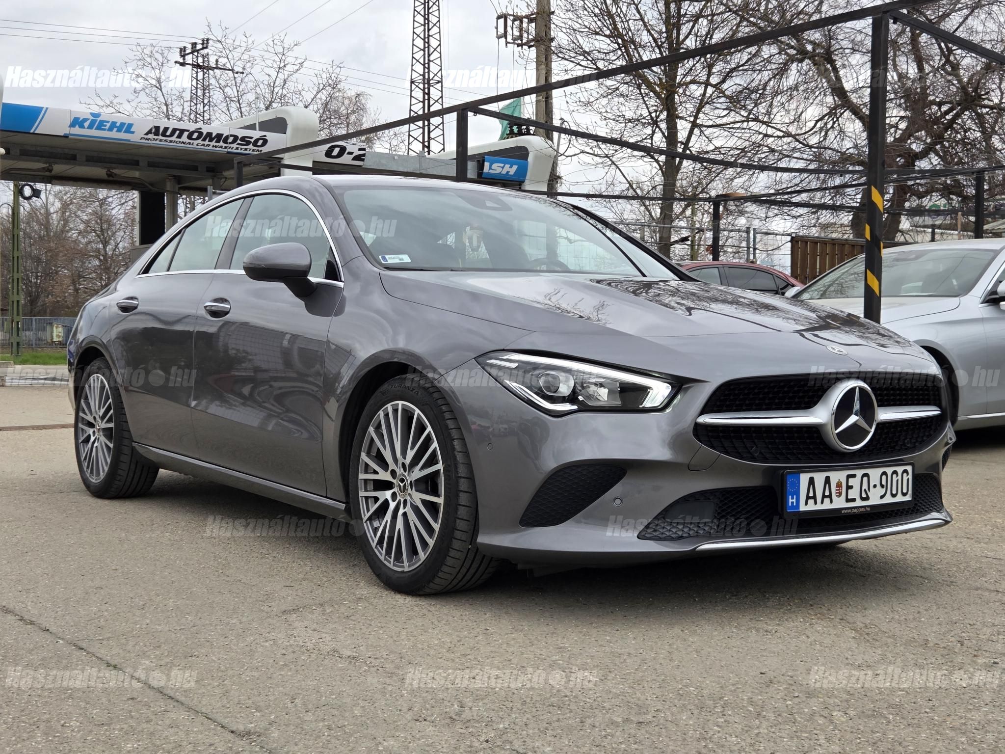 MERCEDES-BENZ CLA 180 2022/10 - 1