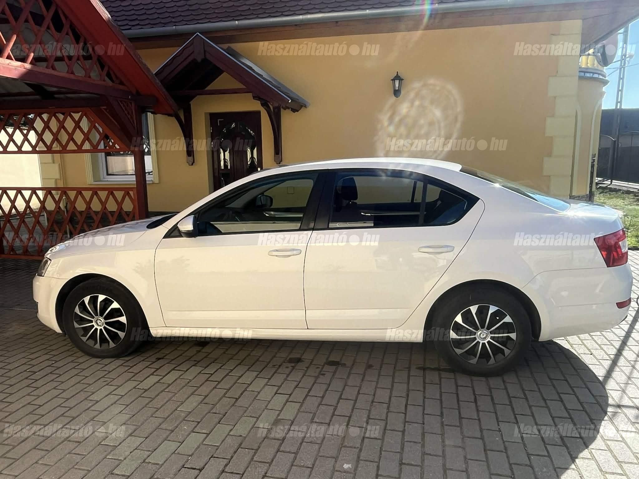 SKODA OCTAVIA 2016/4 - 1