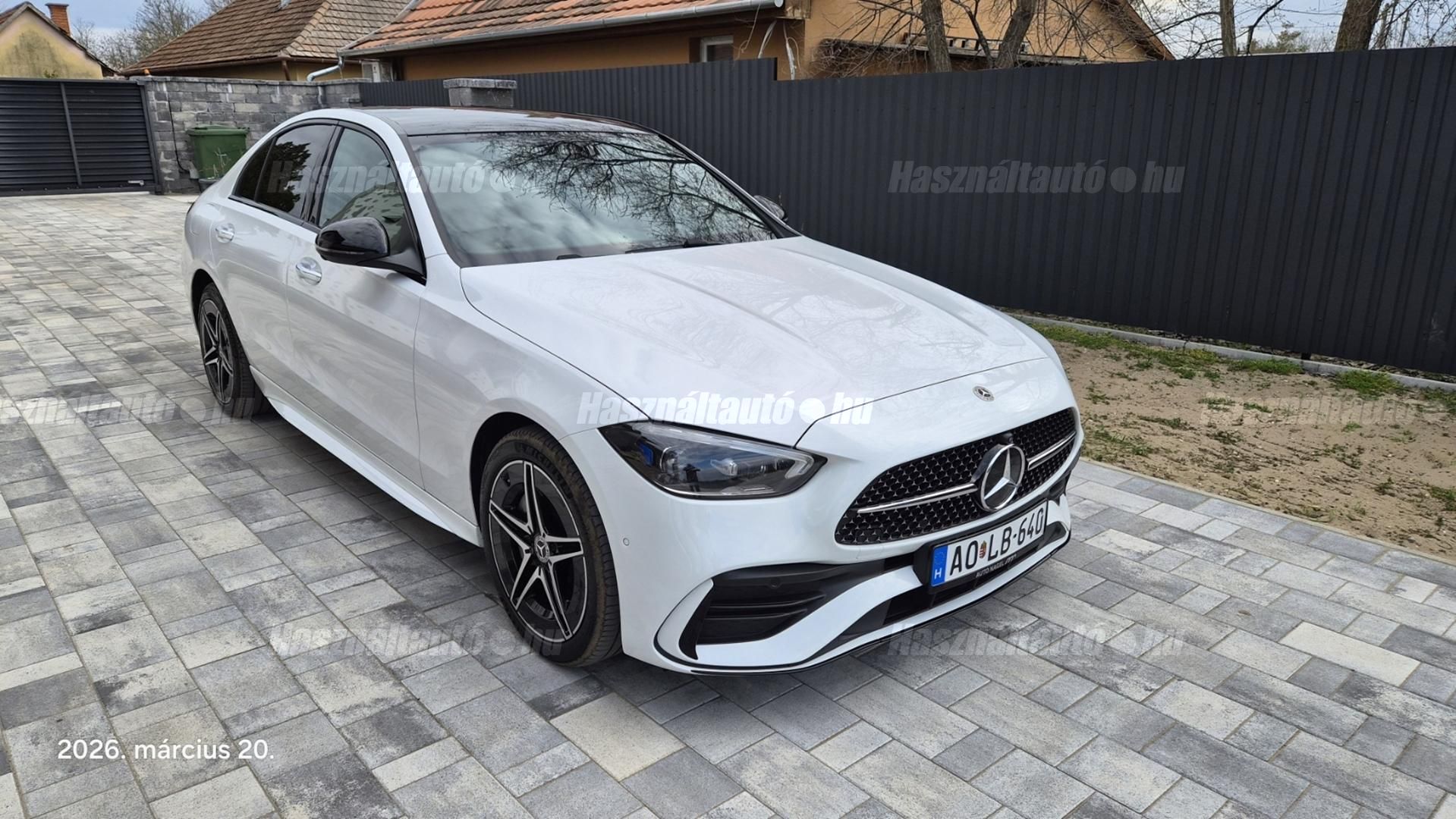 MERCEDES-BENZ C-OSZTÁLY 2024/8 - 1