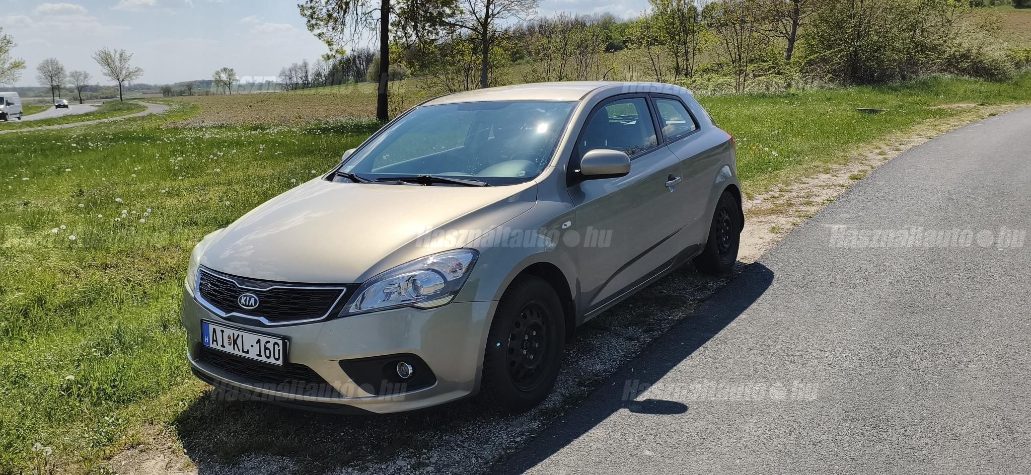 KIA PRO CEE'D 2012/6 - 1