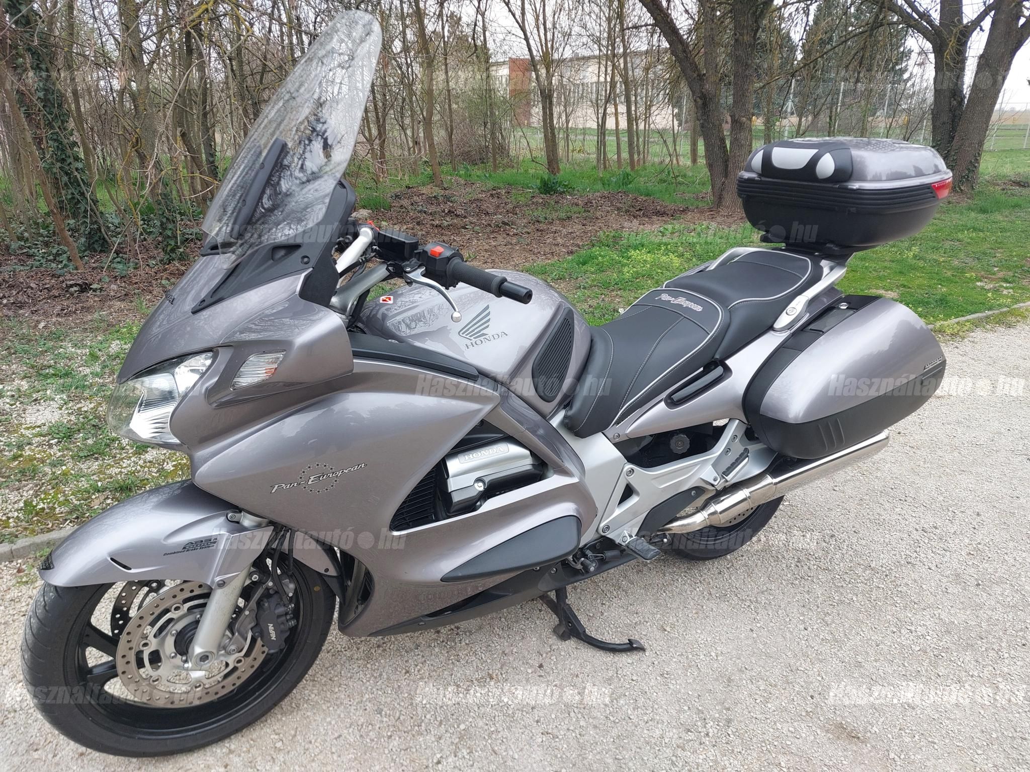 HONDA ST 1300 PAN EUROPEAN 2002/10 - 1