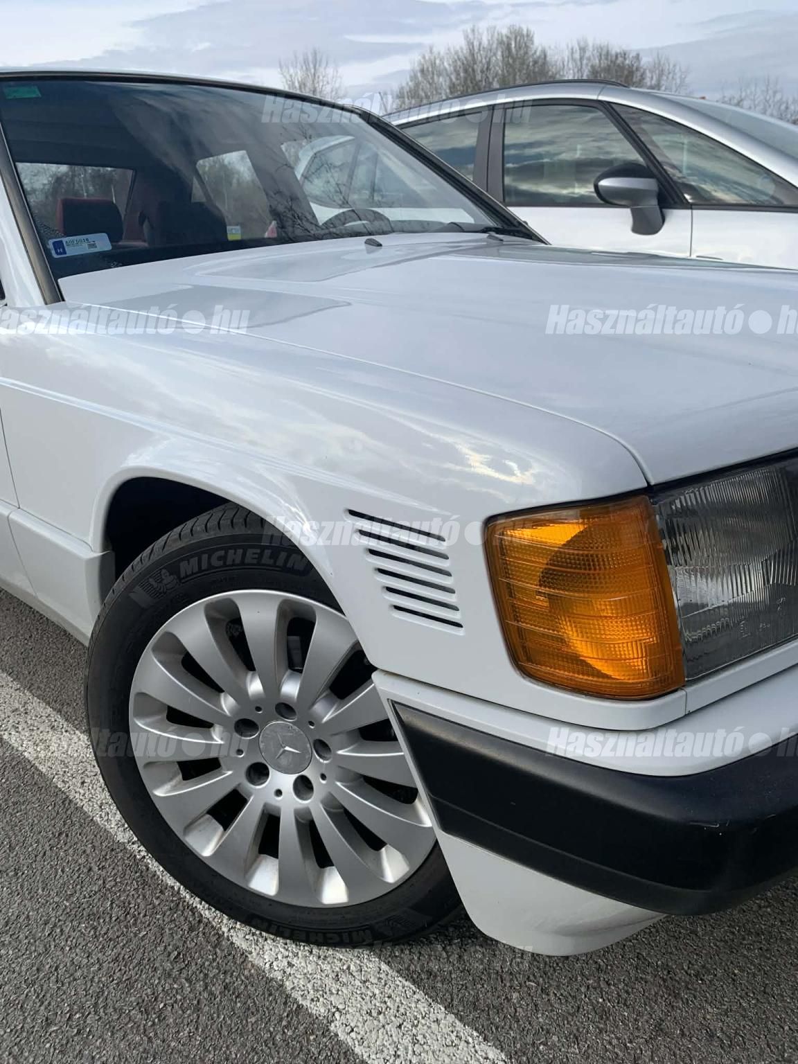 MERCEDES-BENZ 190 1990/12 - 1