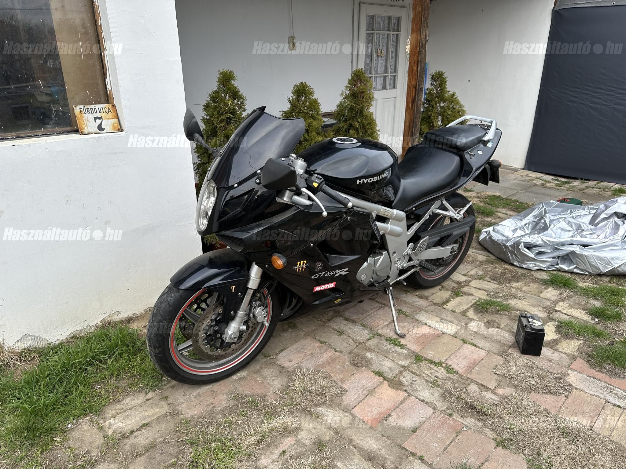HYOSUNG GT 650 2005/7 - 1