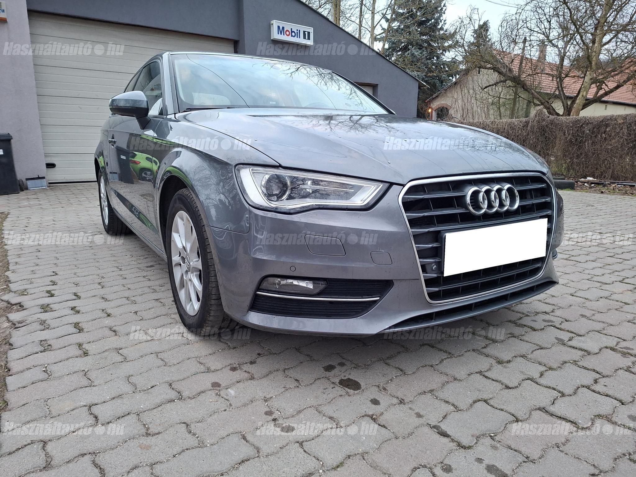 AUDI A3 2013/4 - 1
