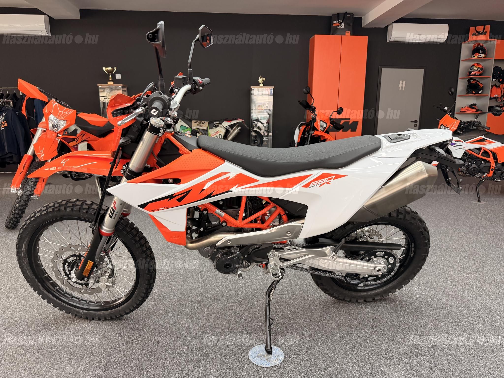 KTM 690 ENDURO R 2026 - 1