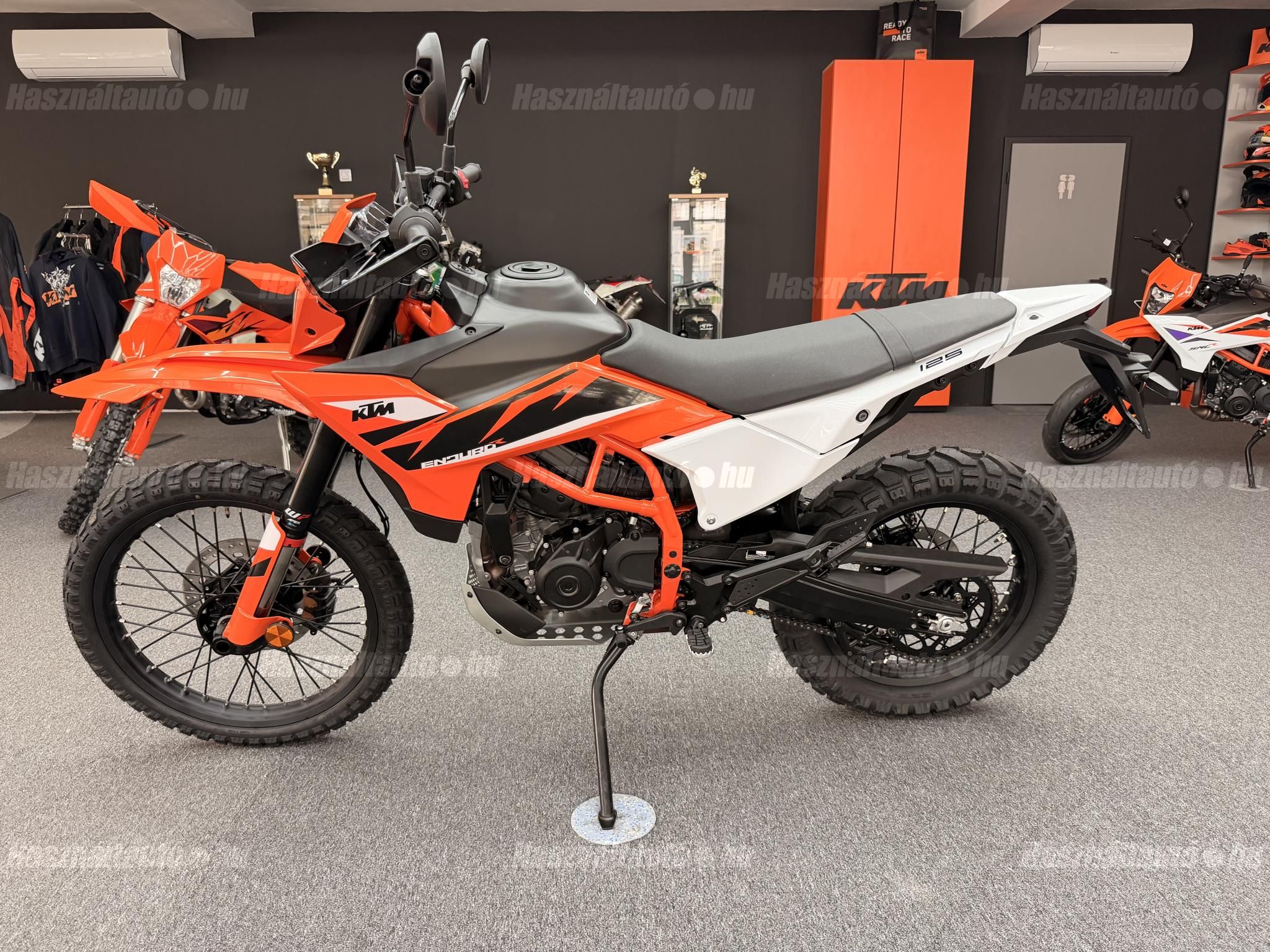 KTM 125 ENDURO R 2026 - 1