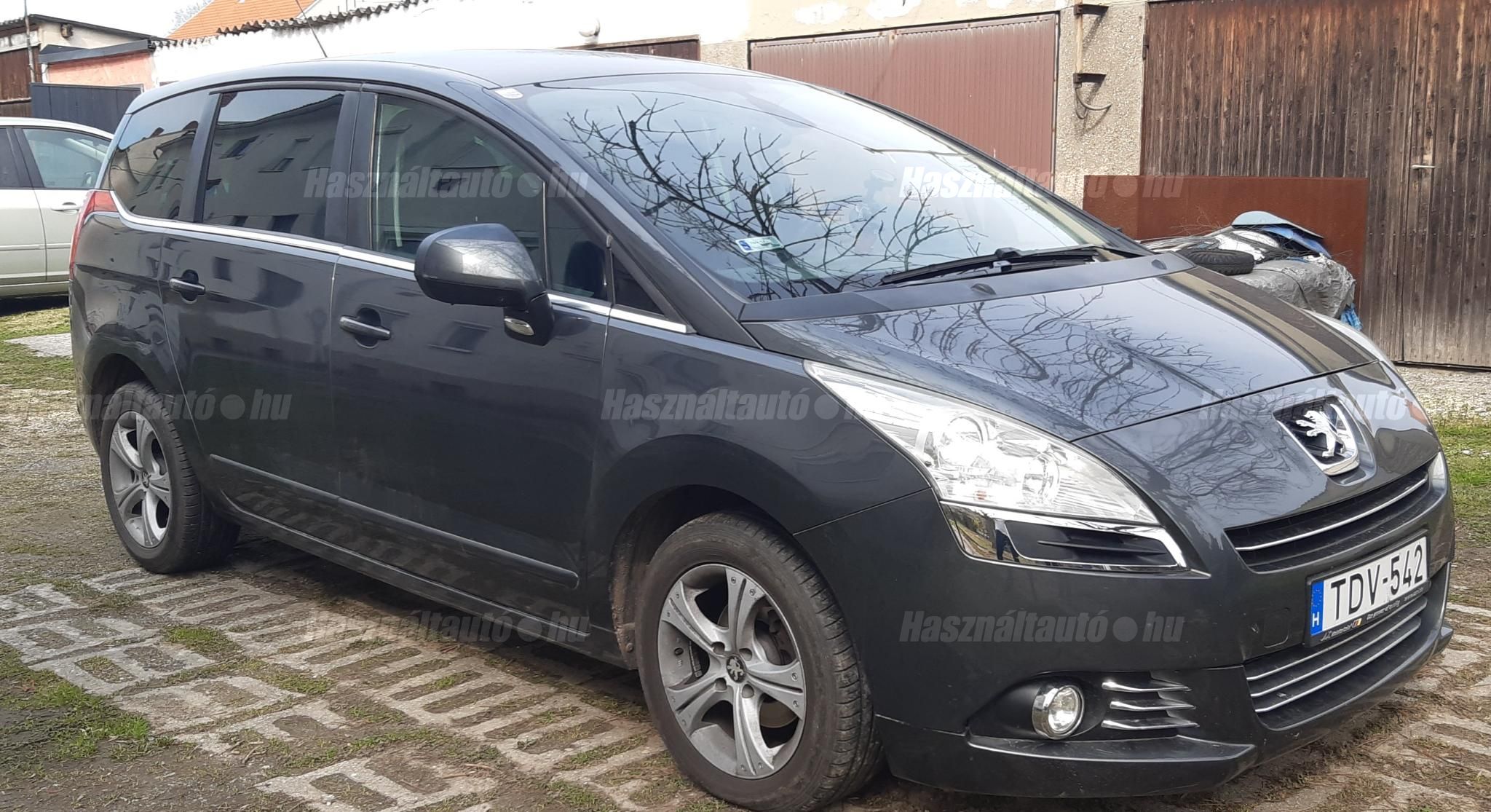 PEUGEOT 5008 2011/11 - 1