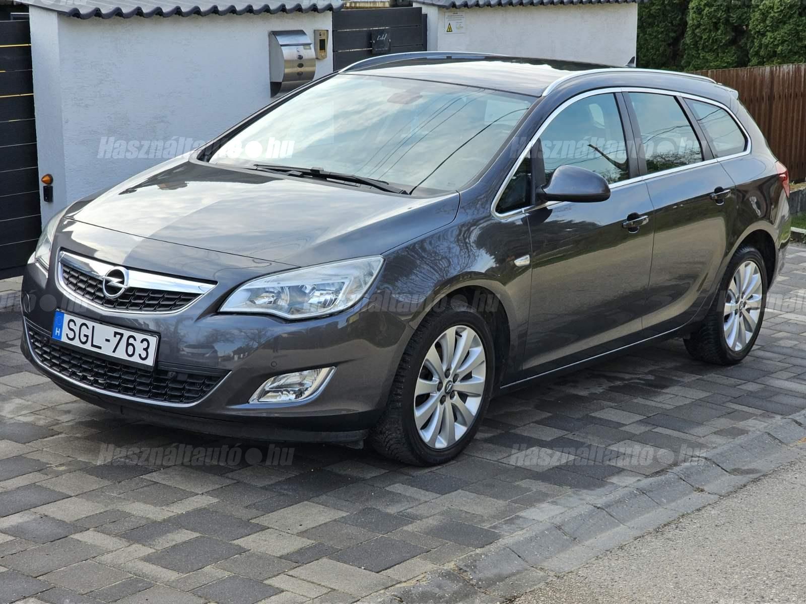 OPEL ASTRA J 2011/1 - 1