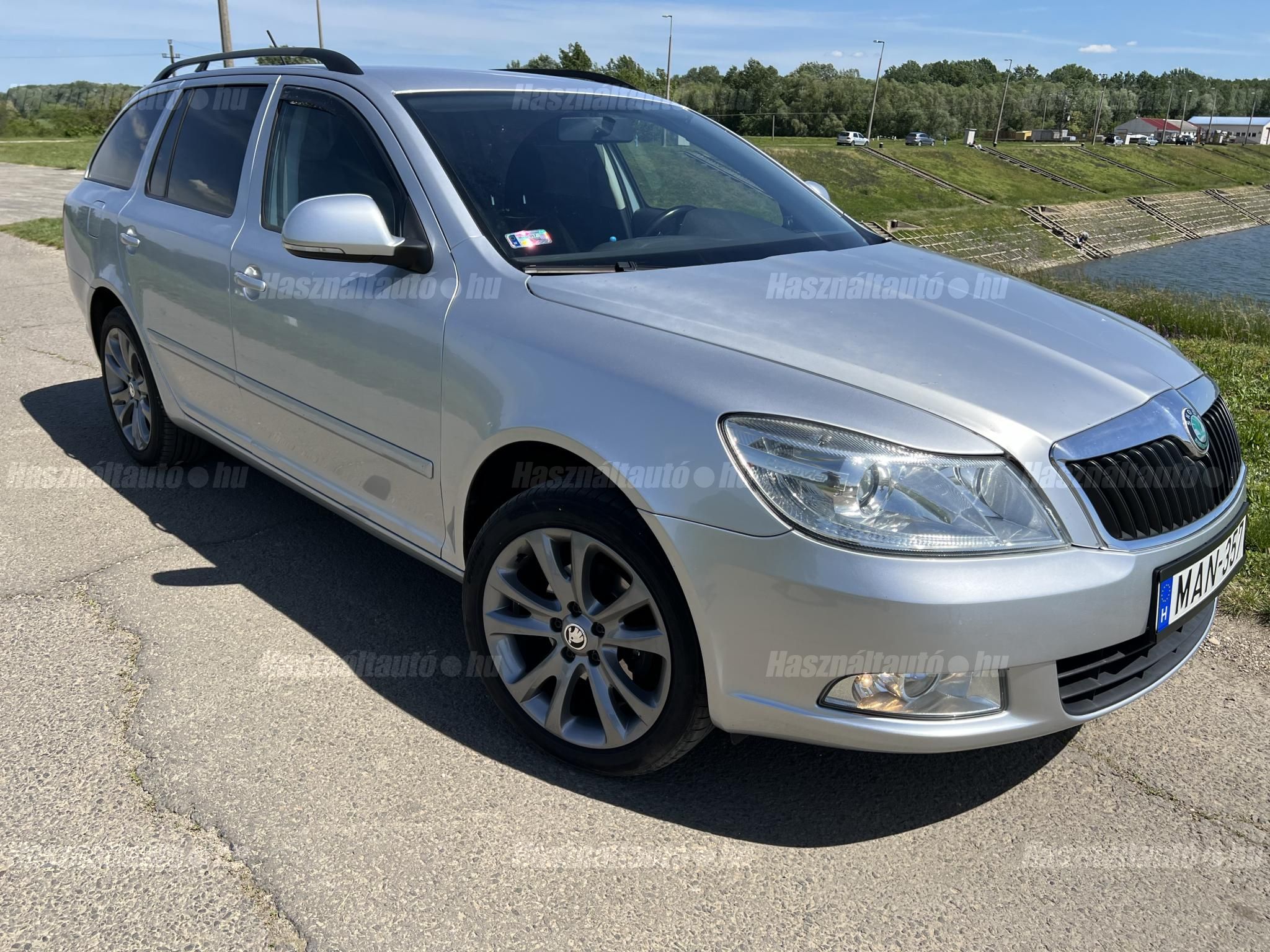 SKODA OCTAVIA 2012/10 - 1