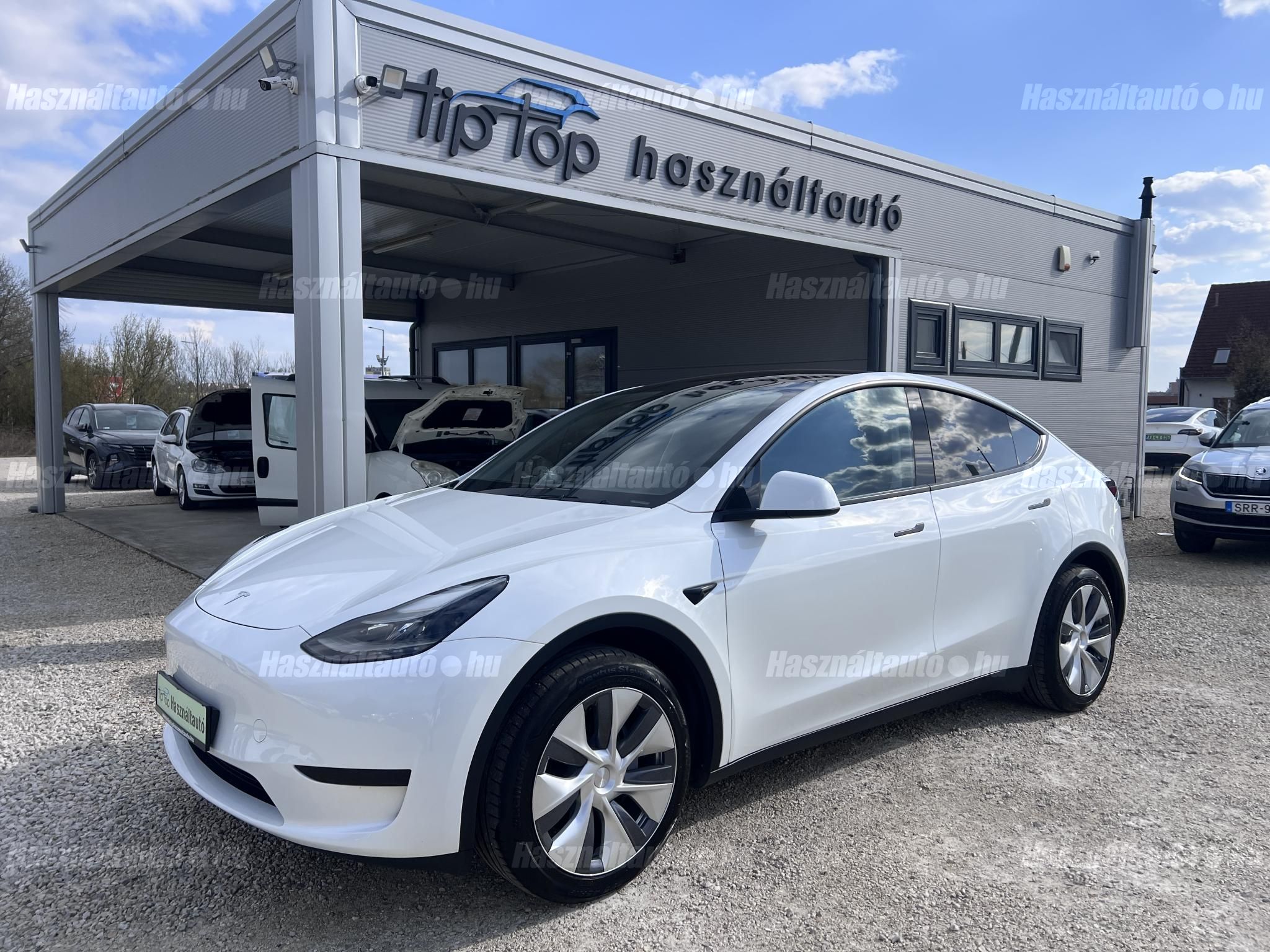 TESLA MODEL Y 2024/7 - 1
