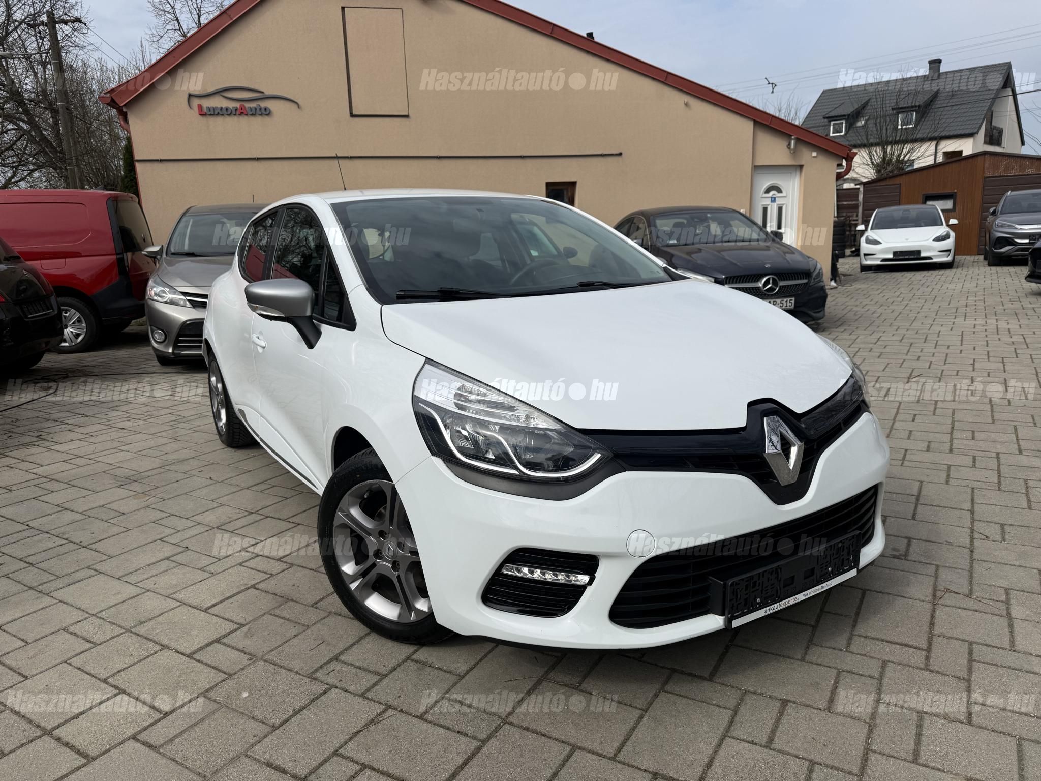RENAULT CLIO 2016/3 - 1