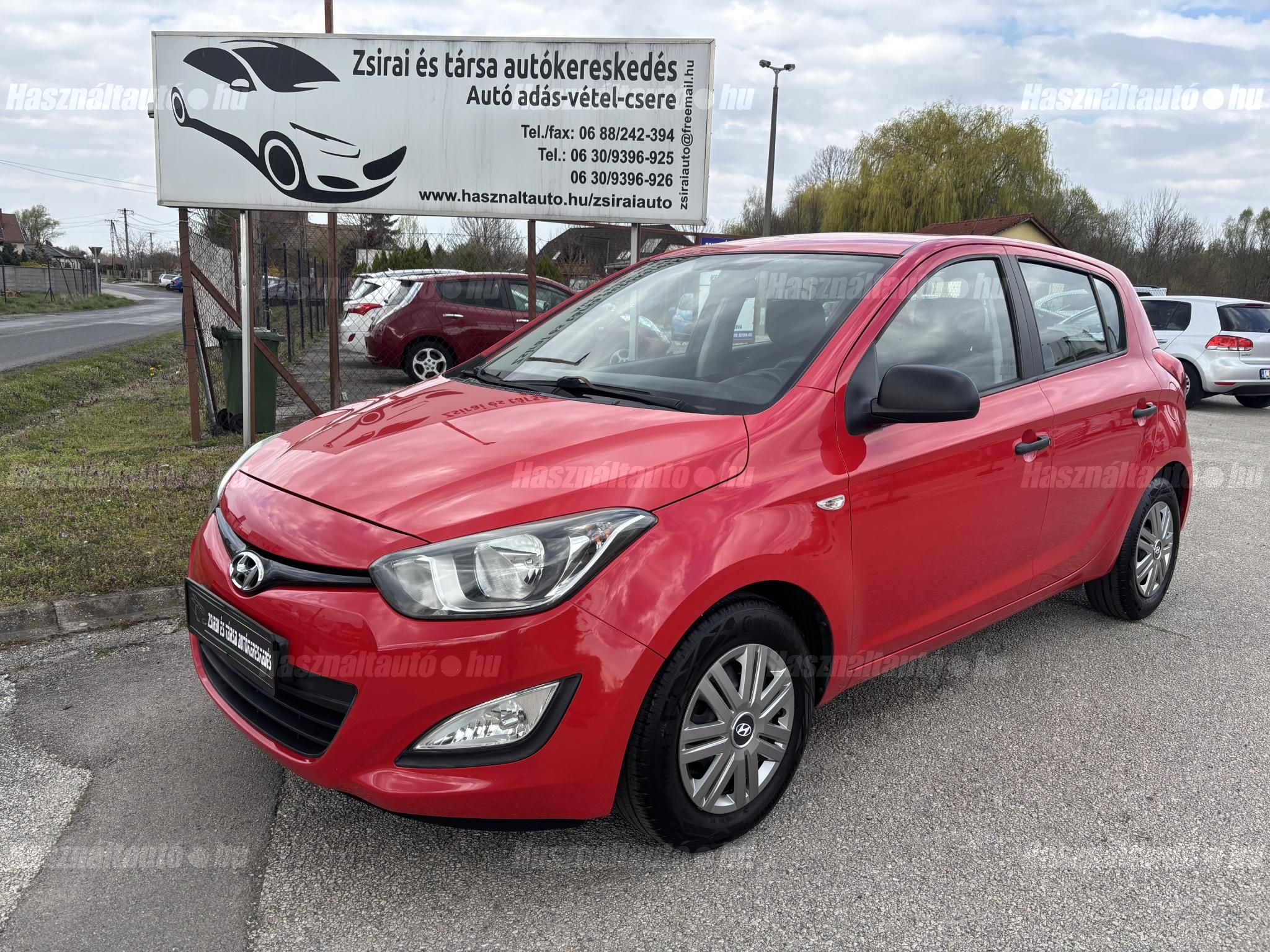 HYUNDAI I20 2012/8 - 1