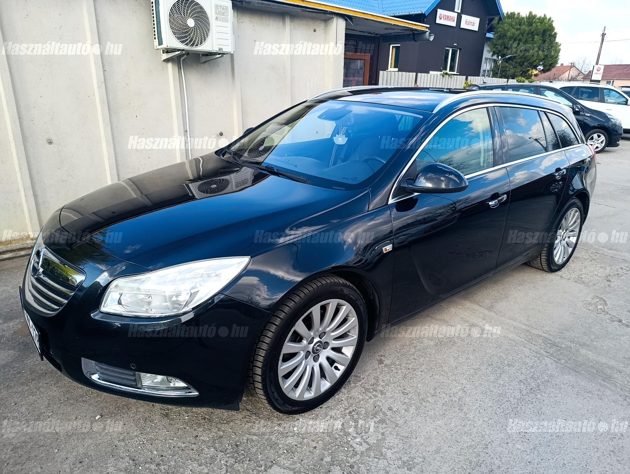 OPEL INSIGNIA 2011/1 - 1