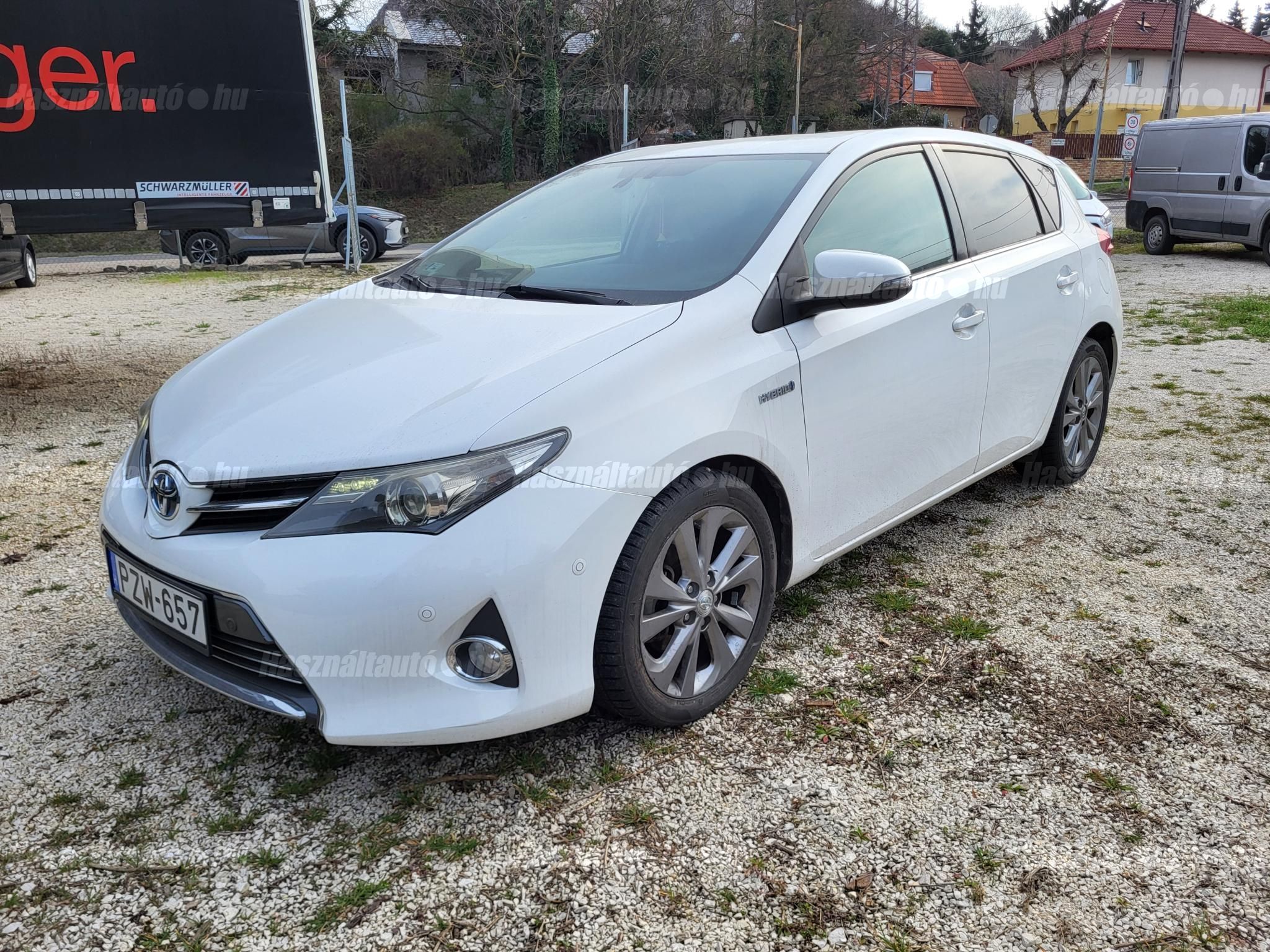 TOYOTA AURIS 2014/11 - 1