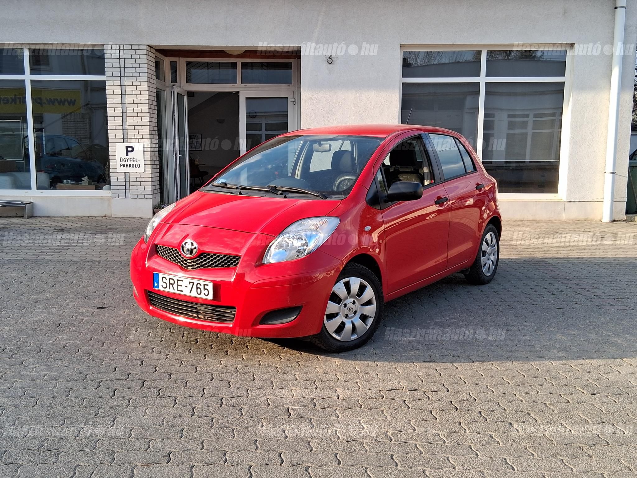 TOYOTA YARIS 2009/12 - 1